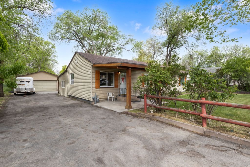 Photo of 2522 S DERBY ST, West Valley City, UT 84119 (MLS # 2152424)