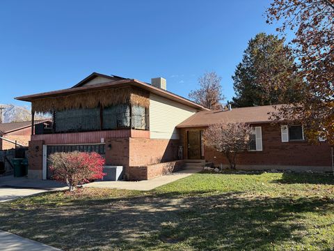 Tiny photo for 839 S 725 W, Orem, UT 84058 (MLS # 2124449)