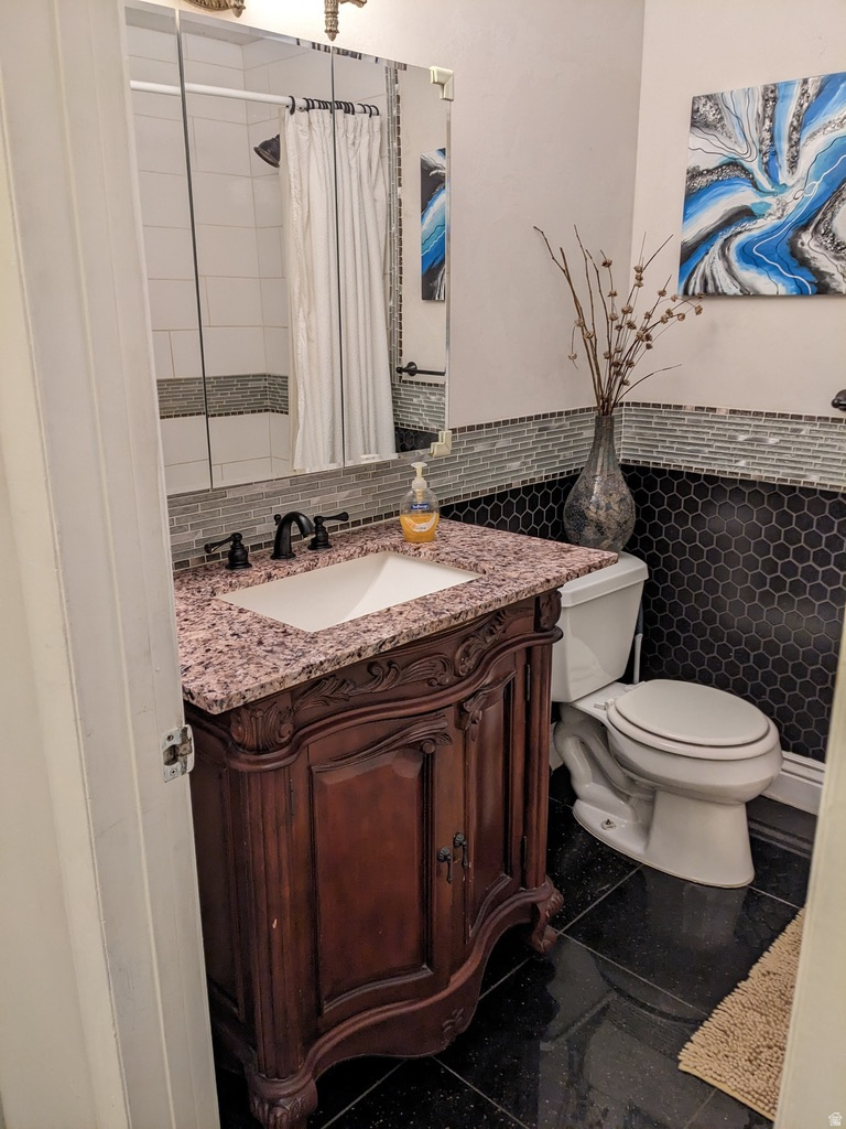 COLLEGE HEIGHTS - Residential