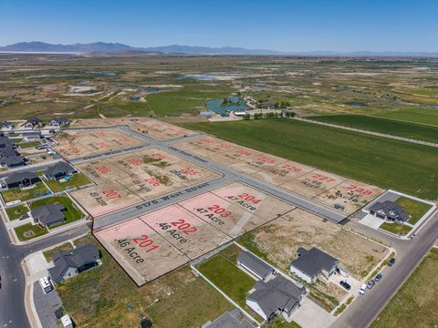 Vacant Land For Sale - 3150 S 5175 #205<br/> Hooper, UT 84315