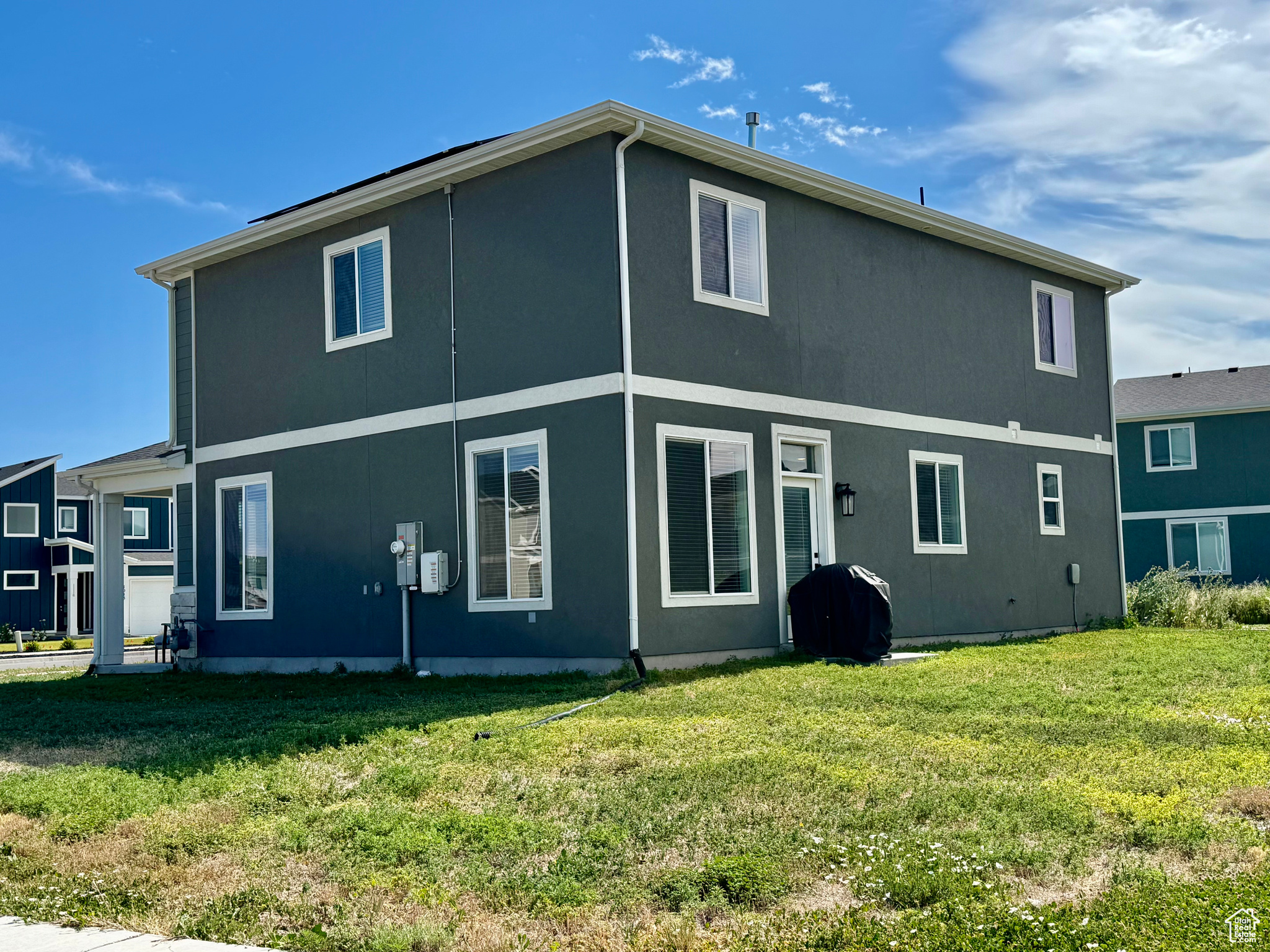 LAKESHORE LANDING - Residential