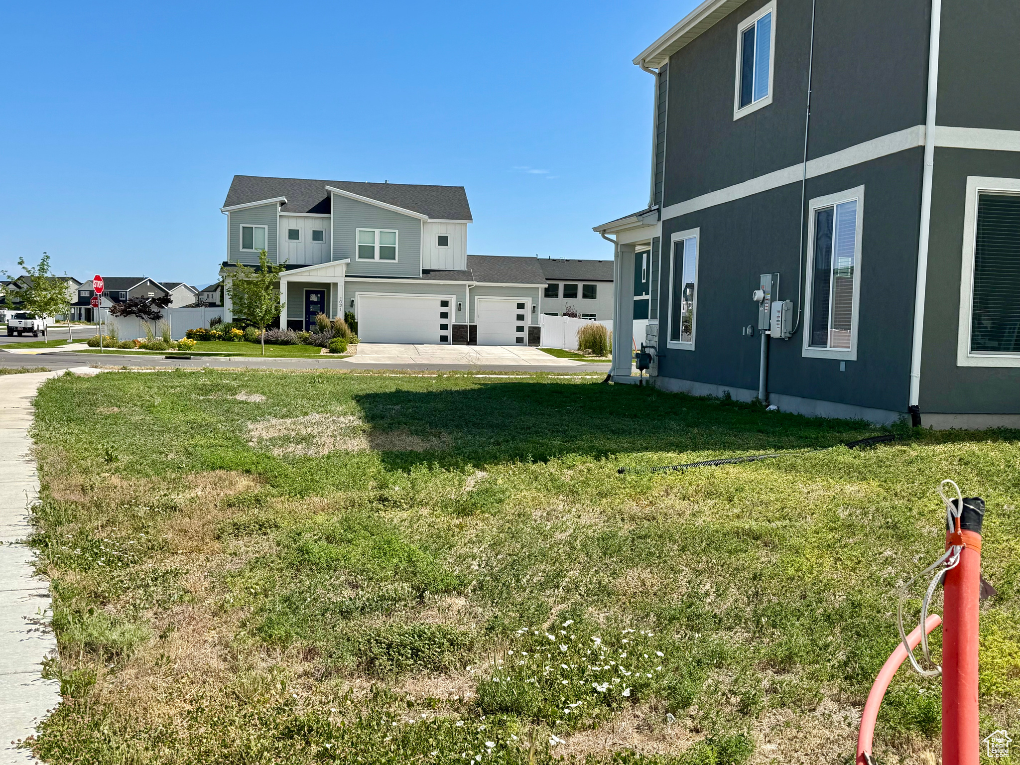 LAKESHORE LANDING - Residential