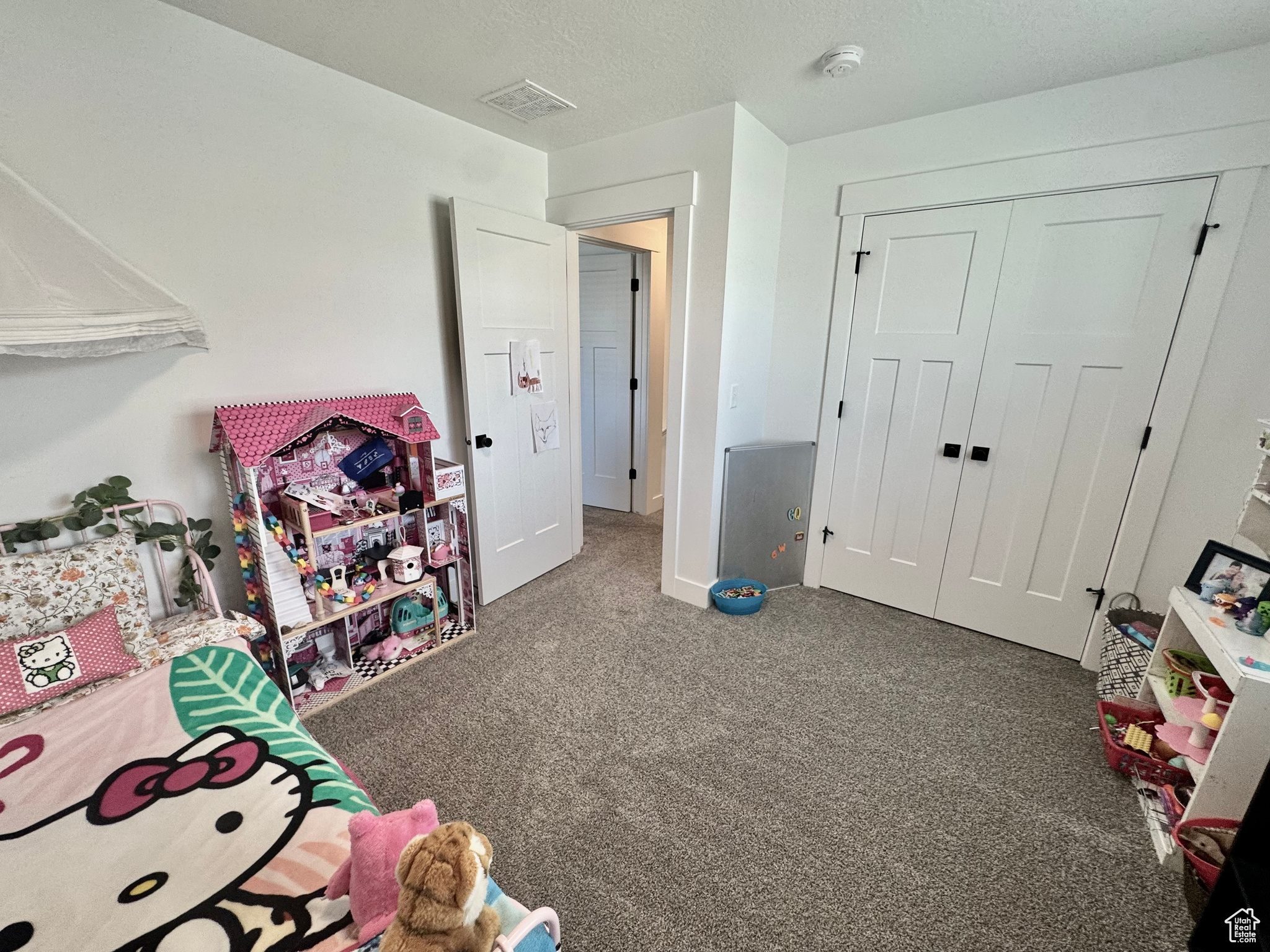 LAKESHORE LANDING - Residential