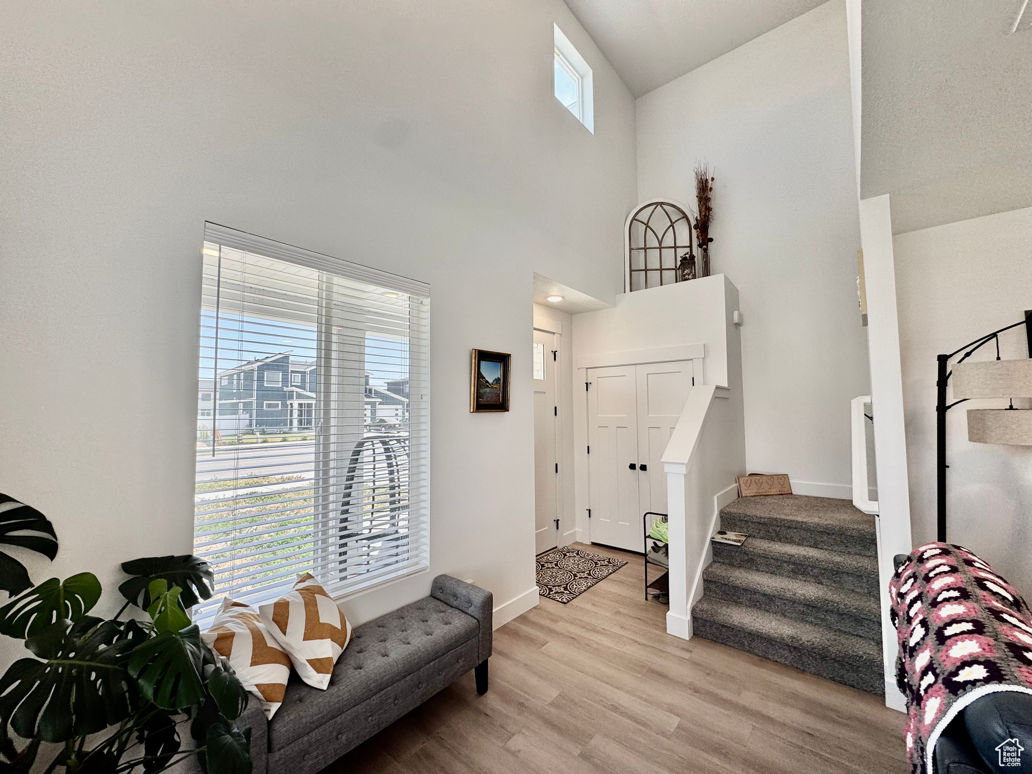 LAKESHORE LANDING - Residential