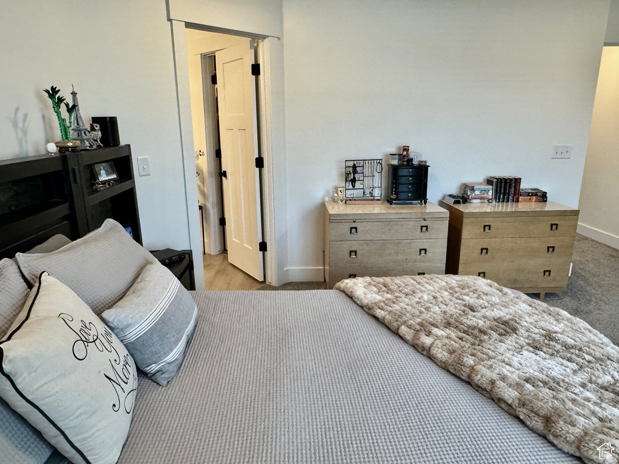 LAKESHORE LANDING - Residential