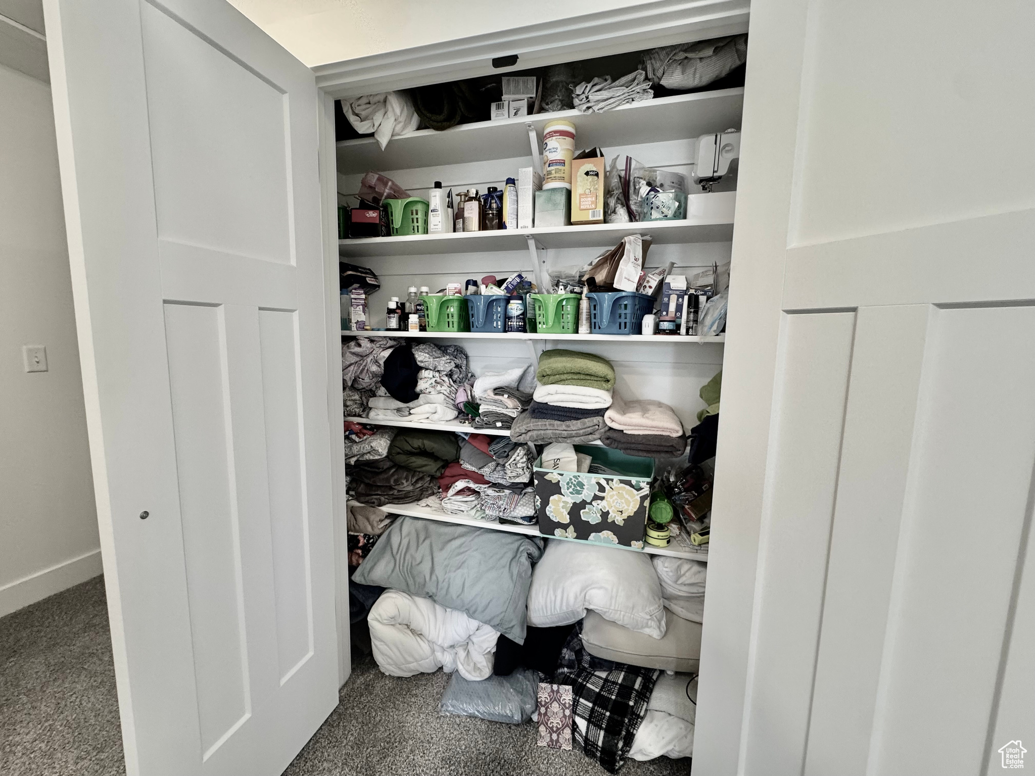 LAKESHORE LANDING - Residential