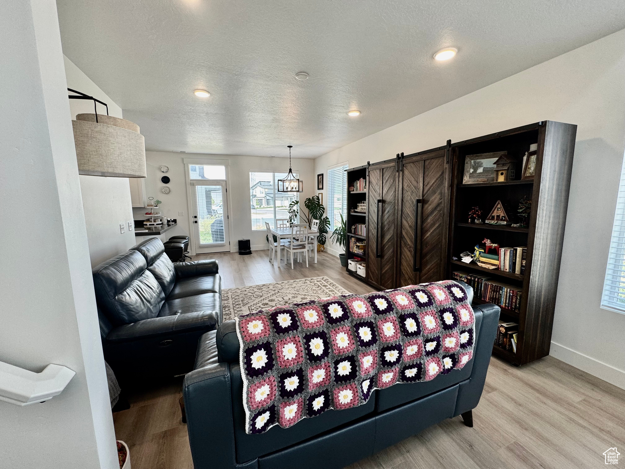 LAKESHORE LANDING - Residential