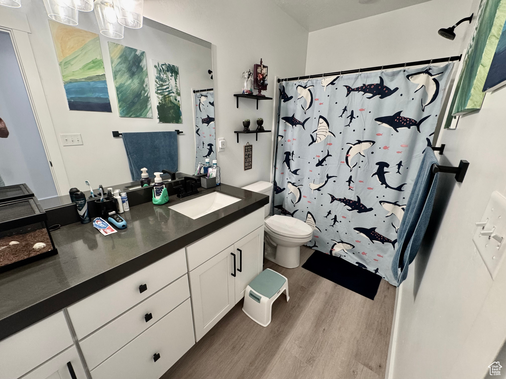 LAKESHORE LANDING - Residential