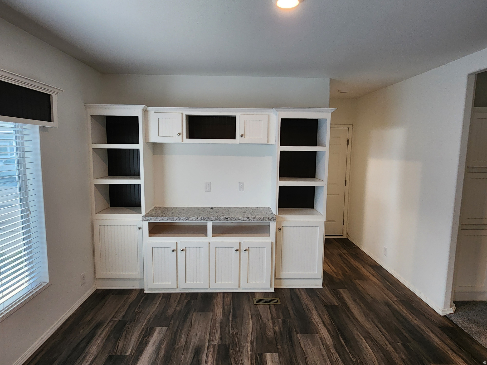 SHERWOOD FOREST - Residential