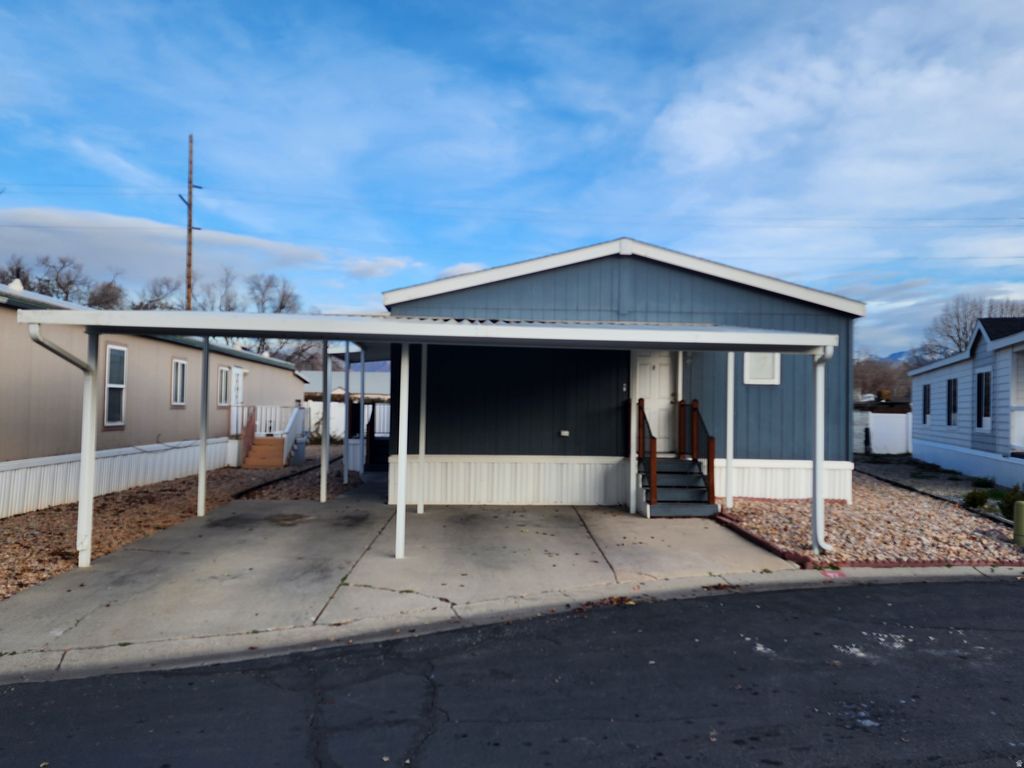 Photo of 1594 W 400 S #99, Salt Lake City, UT 84104 (MLS # 2126494)