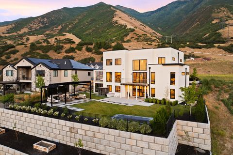 Tiny photo for 343 W BAY DR, Vineyard, UT 84059 (MLS # 2143724)