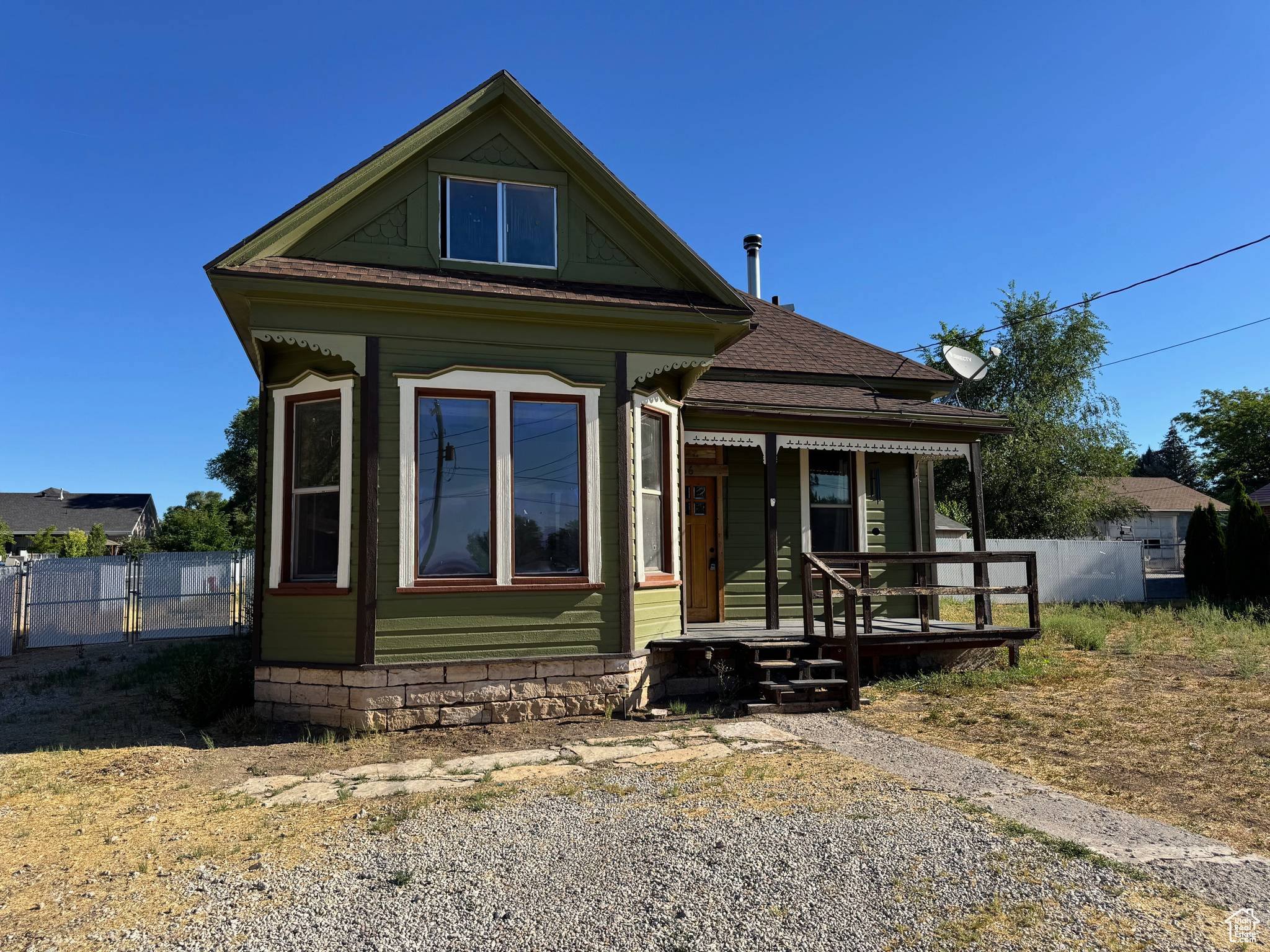 Turn of the century home in a great location. Home has new paint on the outside and wood stove. Large laundry room. Cute home that needs some updates. Large lot with new fence in backyard. Seller willing to contribute $5,000 towards buyers closing cost.