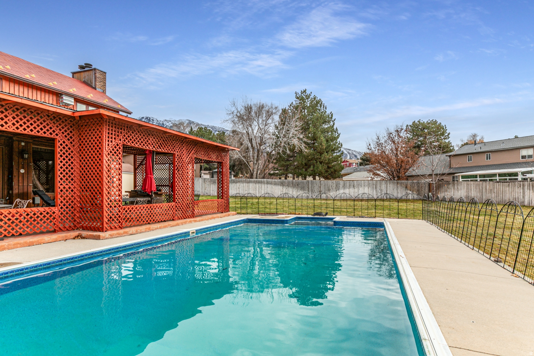 RAINTREE VILLAGE #2 - Residential