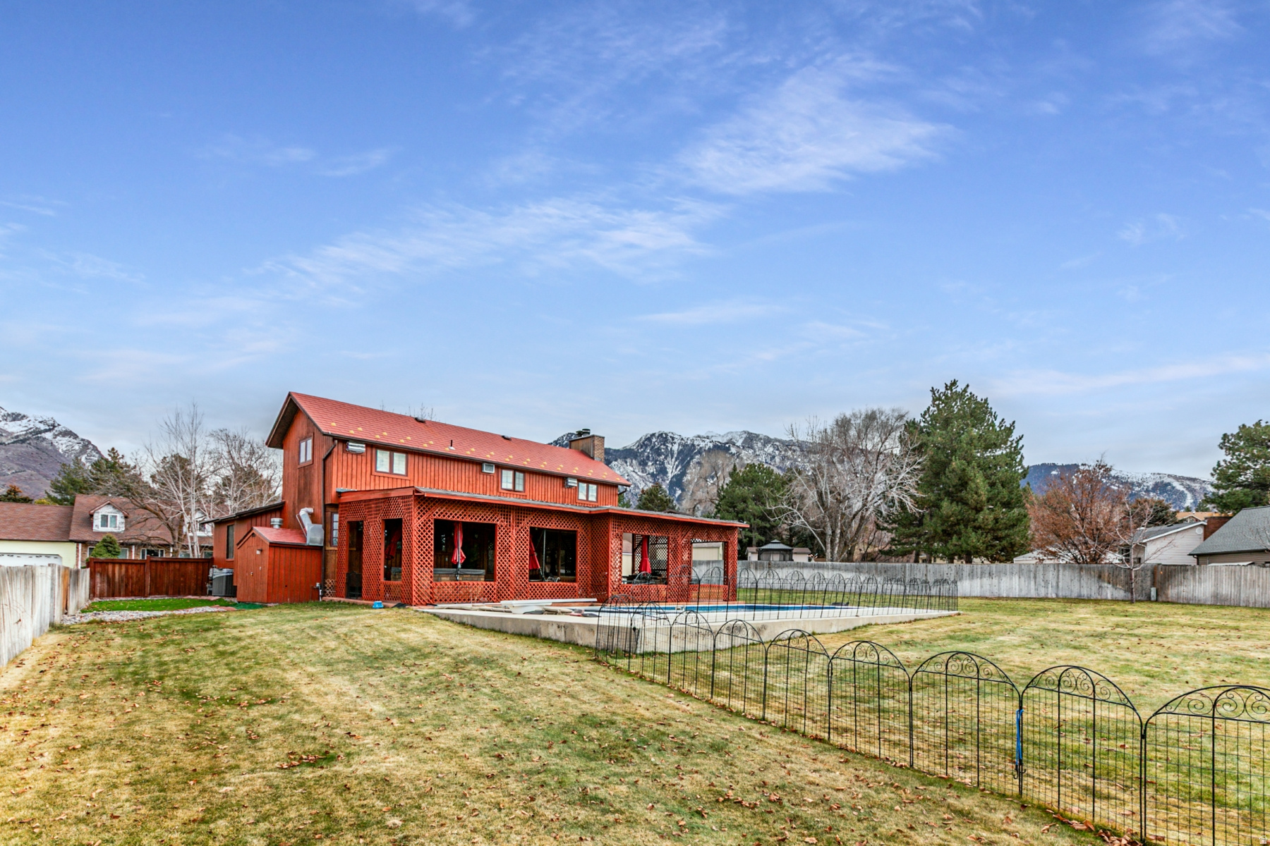 RAINTREE VILLAGE #2 - Residential