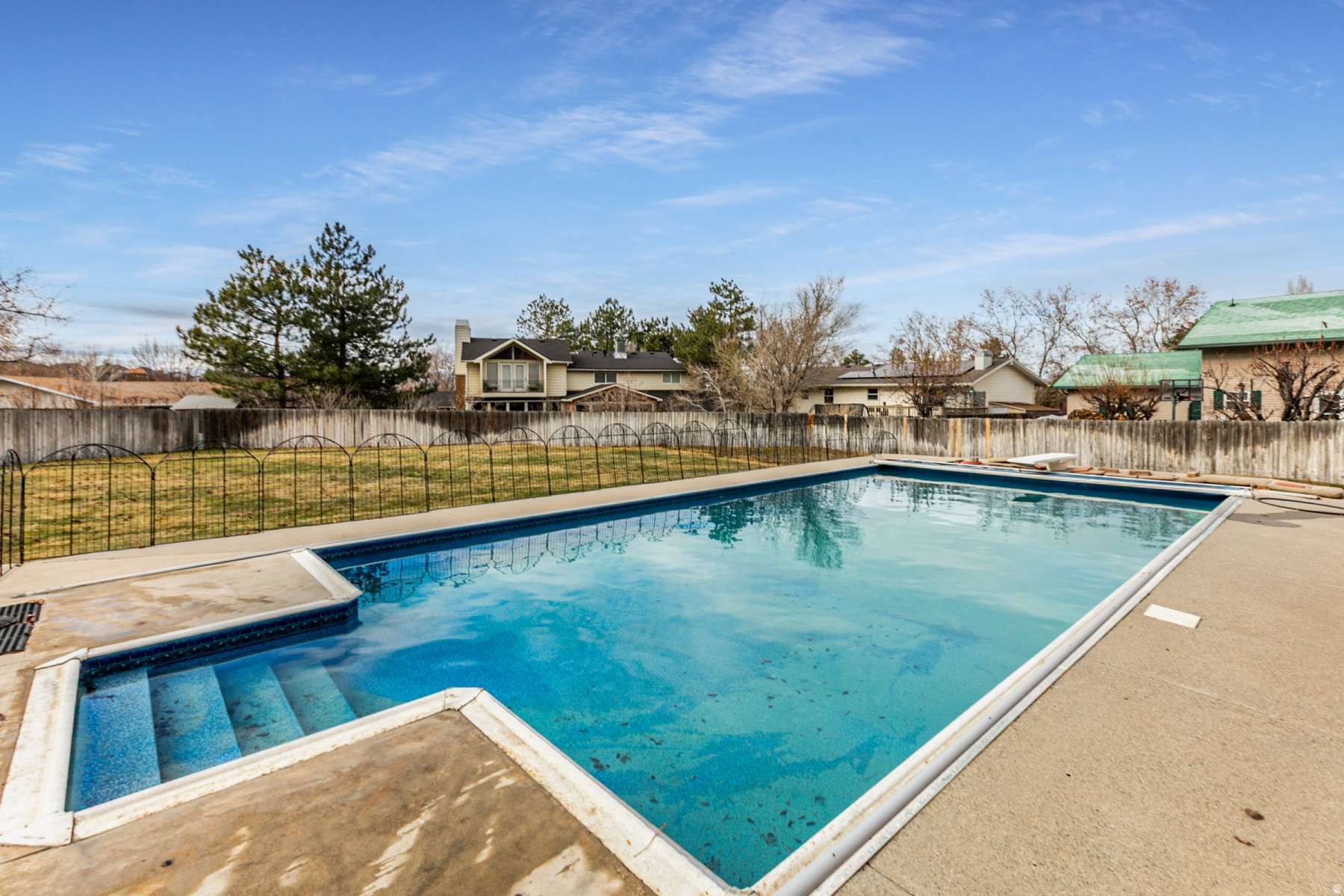 RAINTREE VILLAGE #2 - Residential