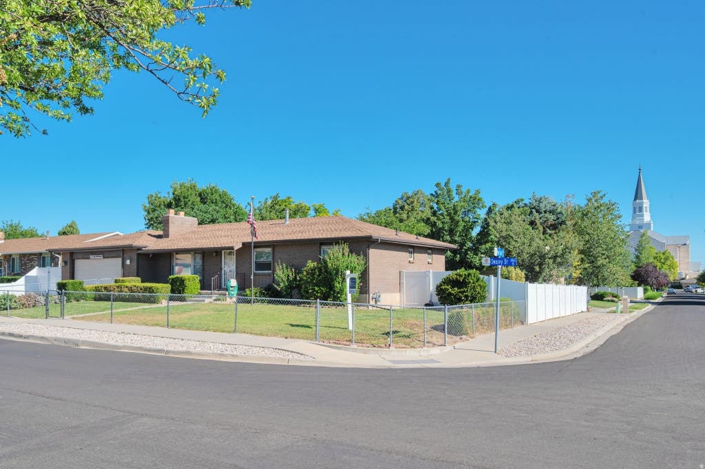 Photo of 2498 W SWASEY DR, Taylorsville, UT 84129 (MLS # 2174378)