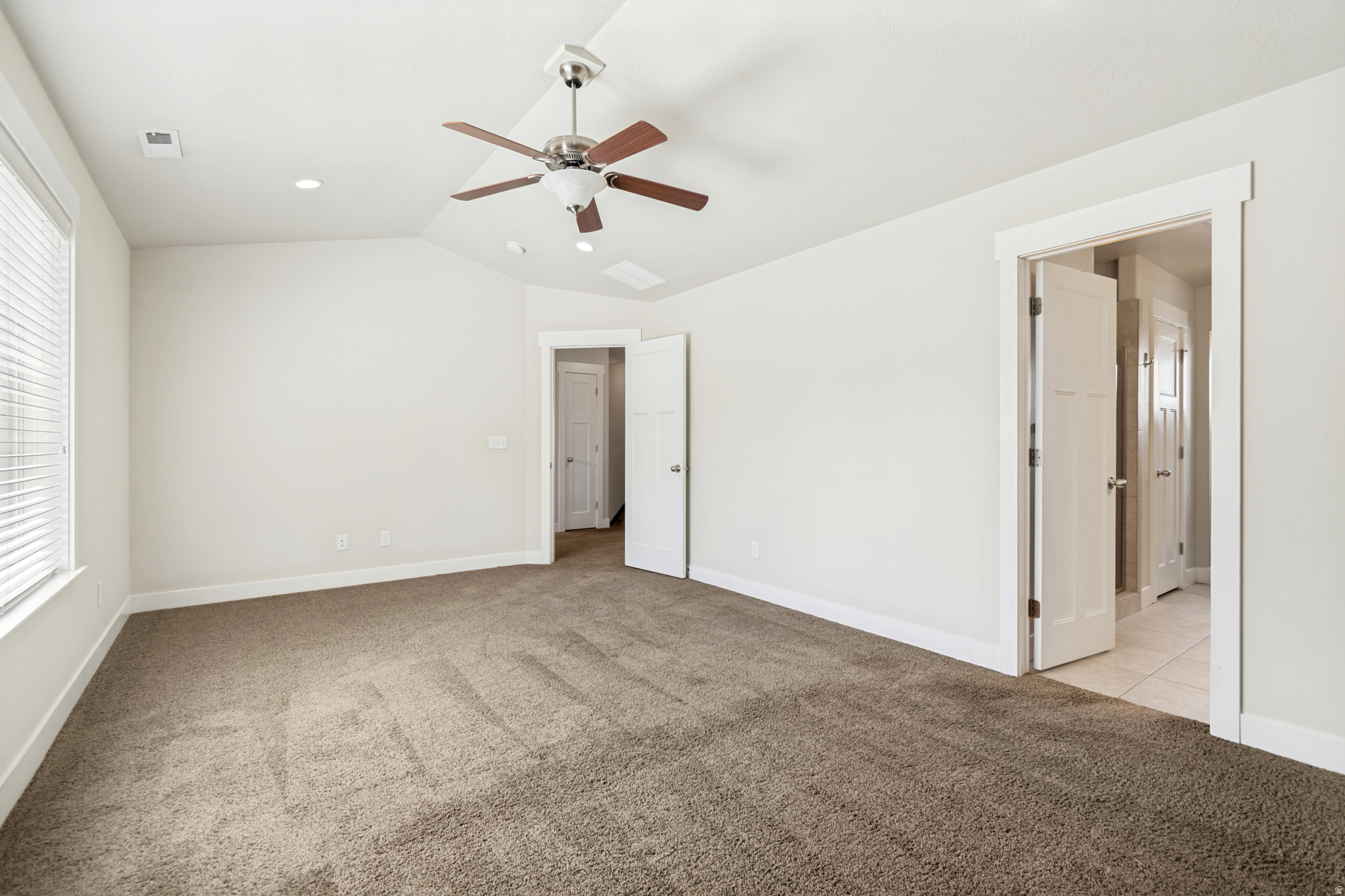 BANKS TWIN HOMES - Residential Income