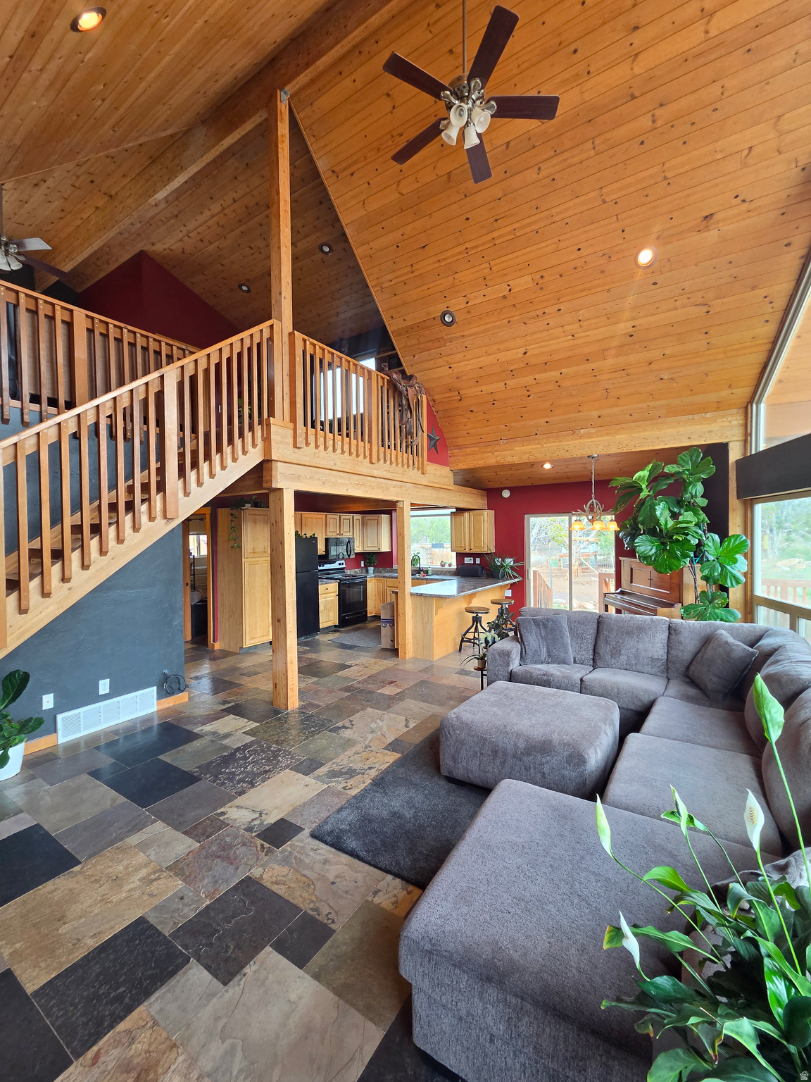 BANDANNA RANCH - Residential