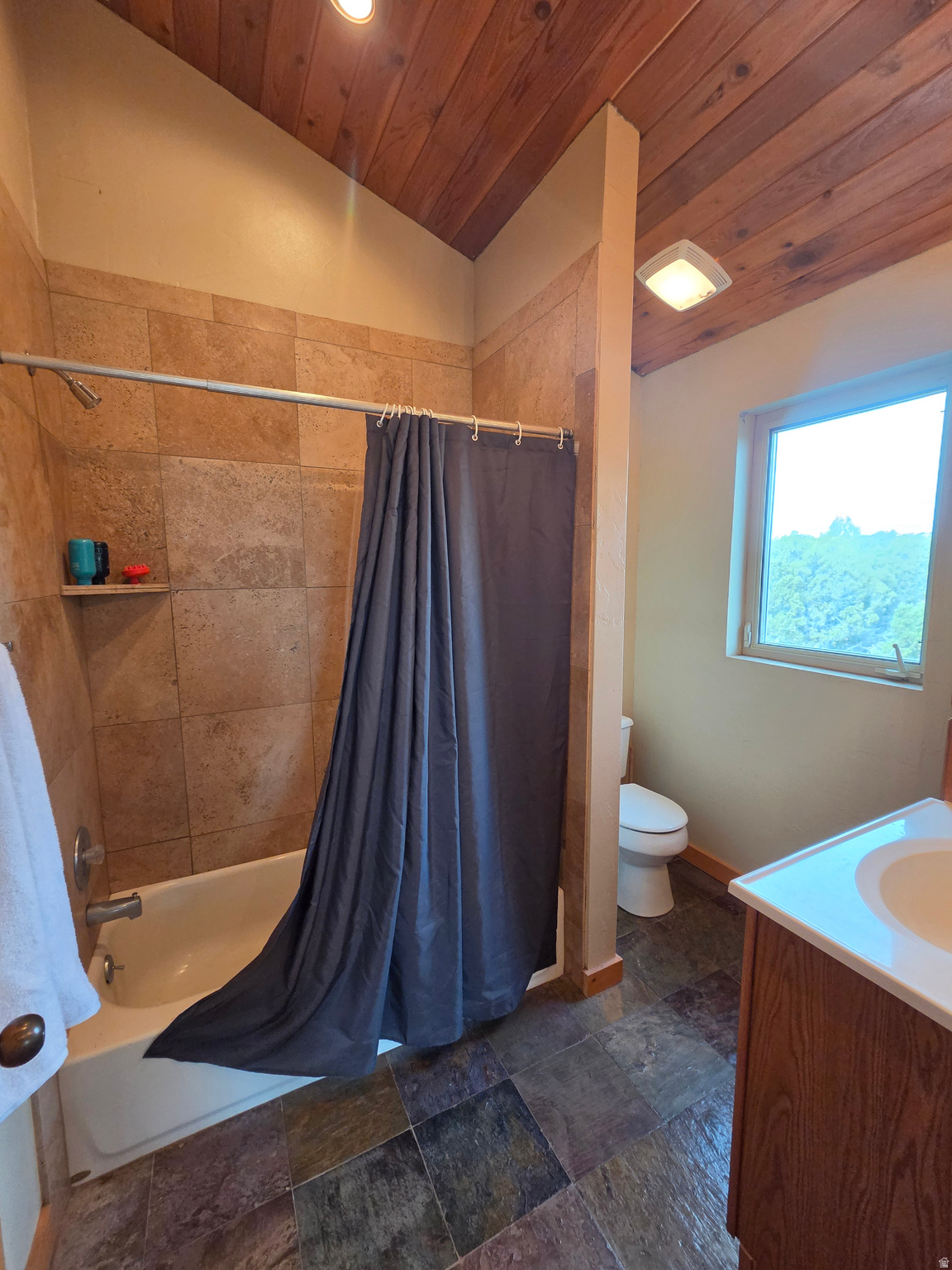 BANDANNA RANCH - Residential