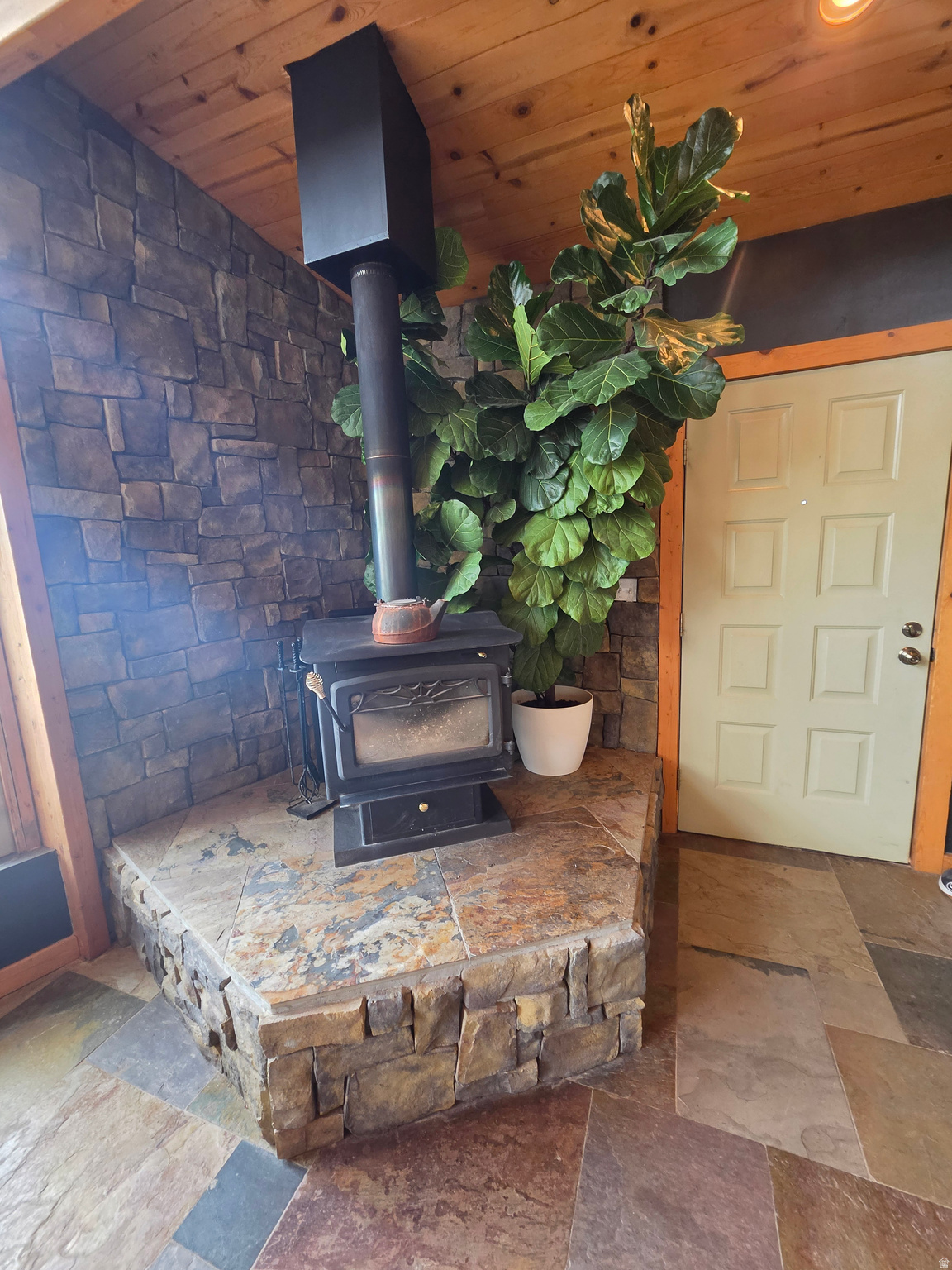 BANDANNA RANCH - Residential