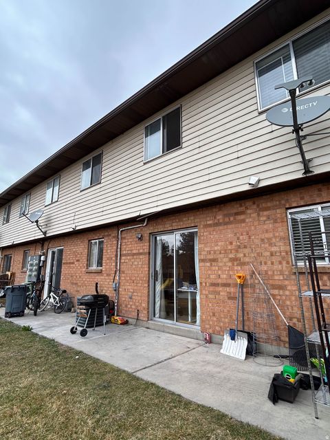 Tiny photo for 939 S FREEDOM BLVD Blvd #13, Provo, UT 84601 (MLS # 2139722)