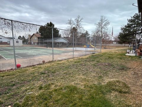 Tiny photo for 939 S FREEDOM BLVD Blvd #13, Provo, UT 84601 (MLS # 2139722)