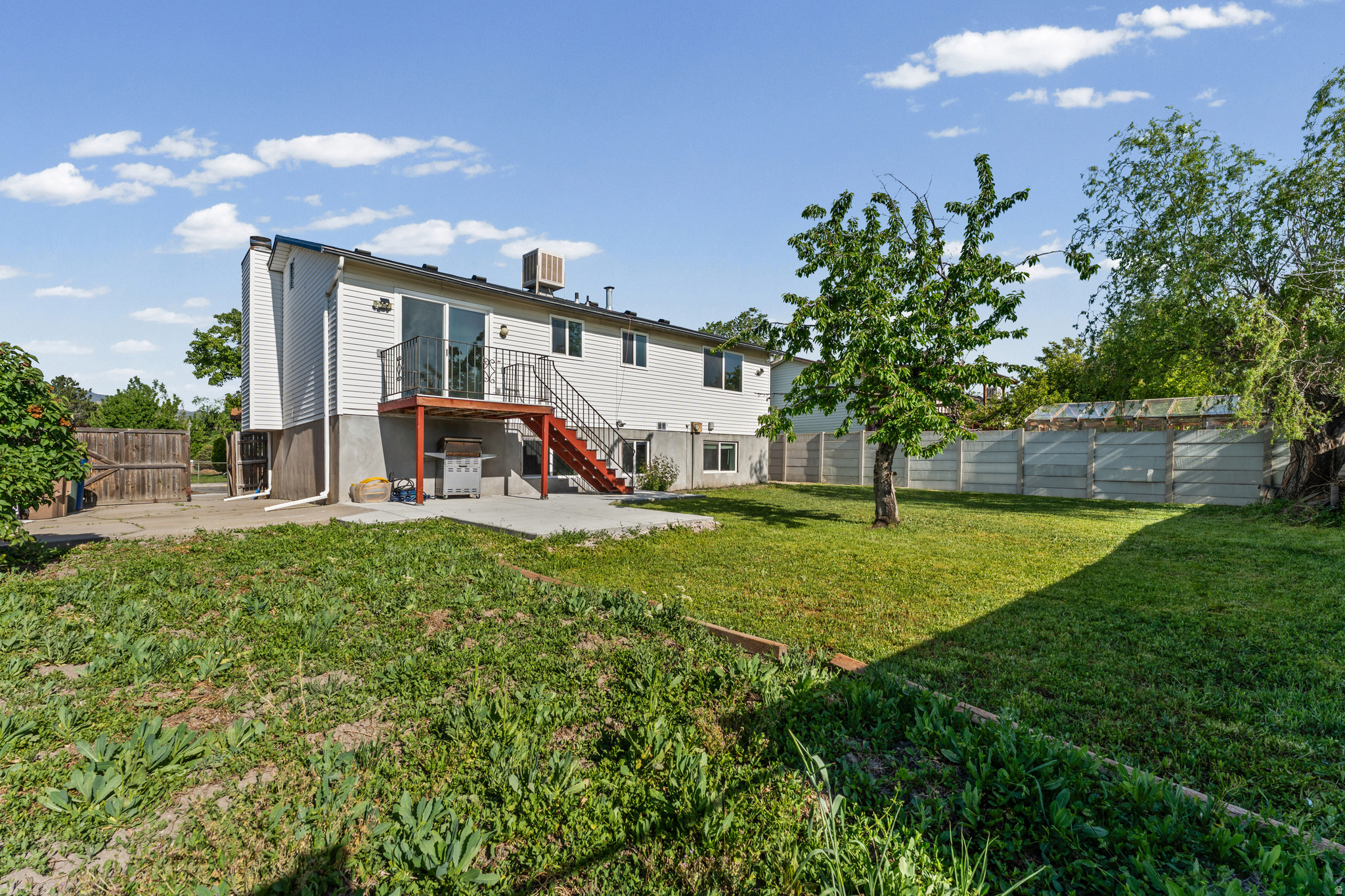 MORTON MEADOWS - Residential