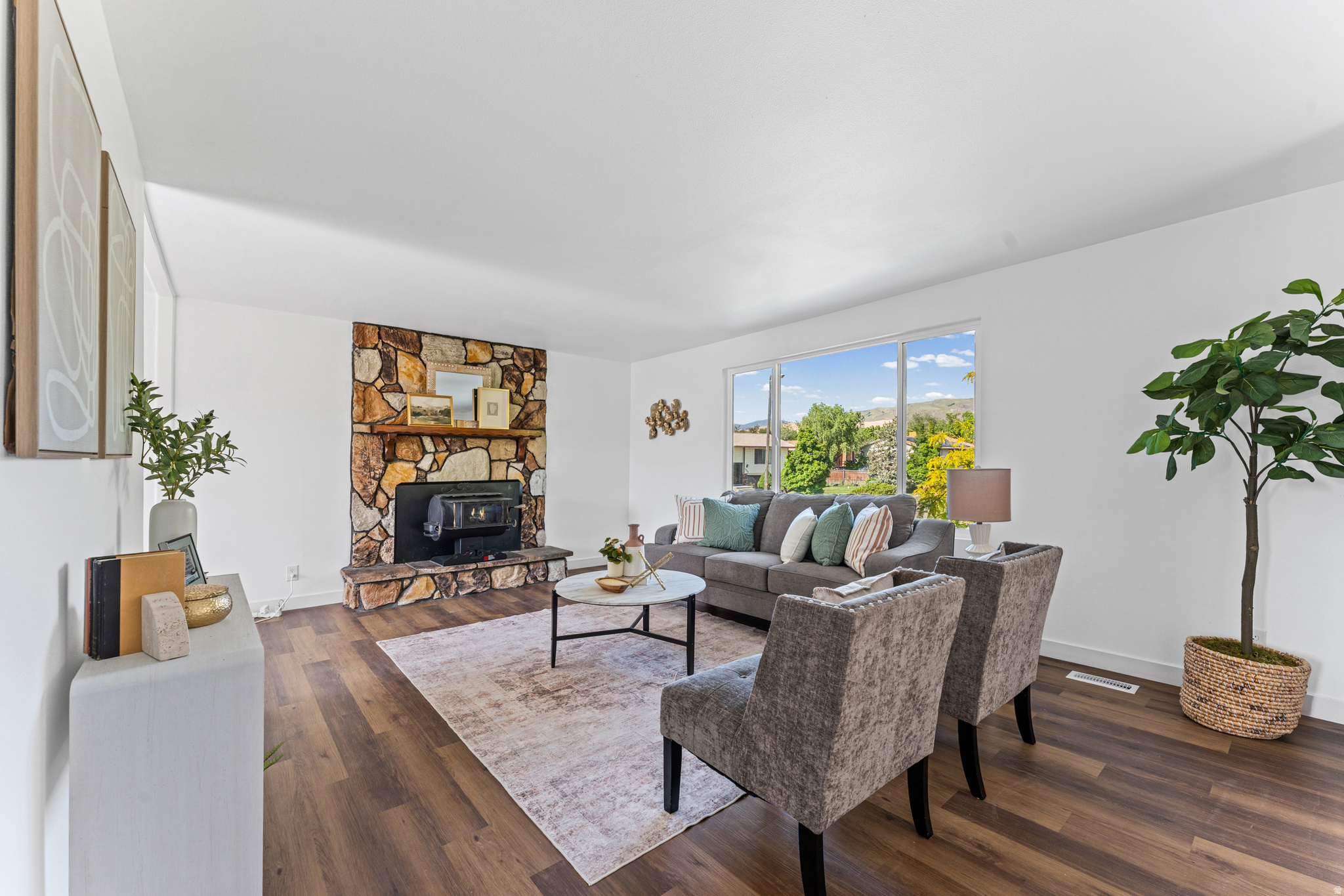 MORTON MEADOWS - Residential