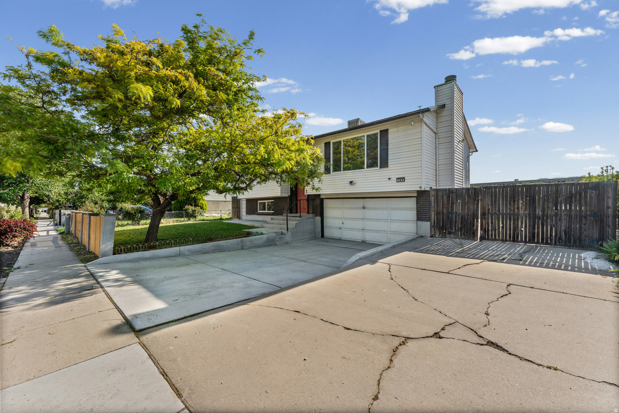 MORTON MEADOWS - Residential
