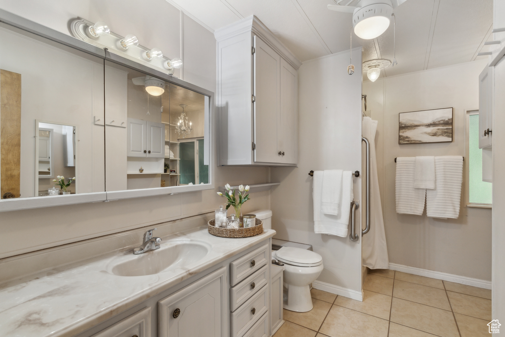 Sandy, Utah 84070, United States, 3 Bedrooms Bedrooms, ,2 BathroomsBathrooms,Residential,Pending,81067