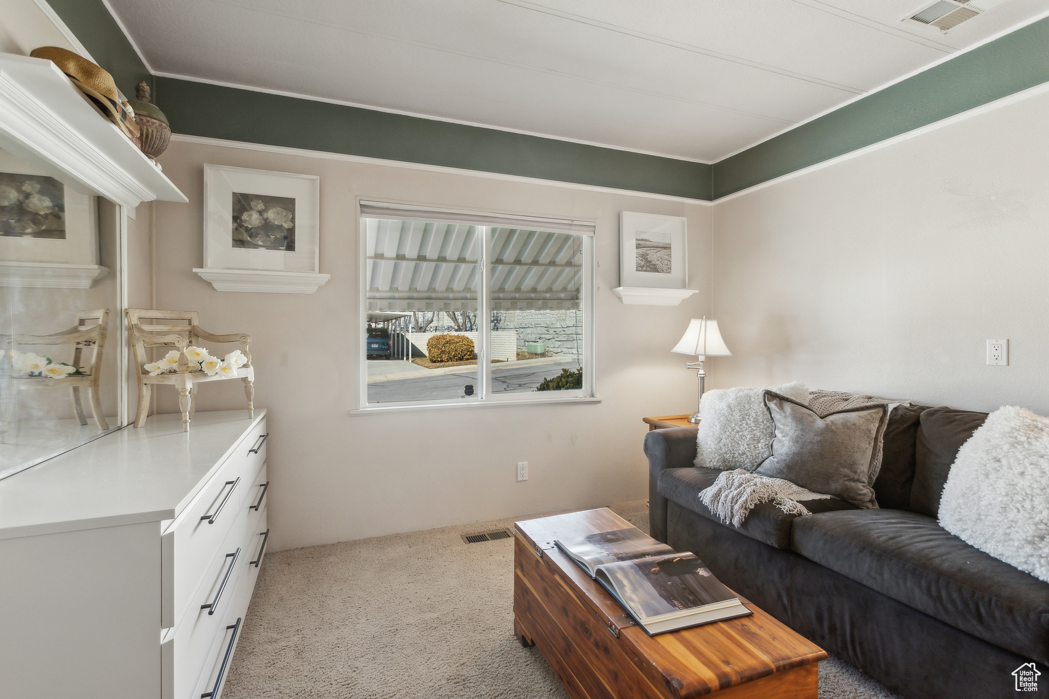 Sandy, Utah 84070, United States, 3 Bedrooms Bedrooms, ,2 BathroomsBathrooms,Residential,Pending,81067