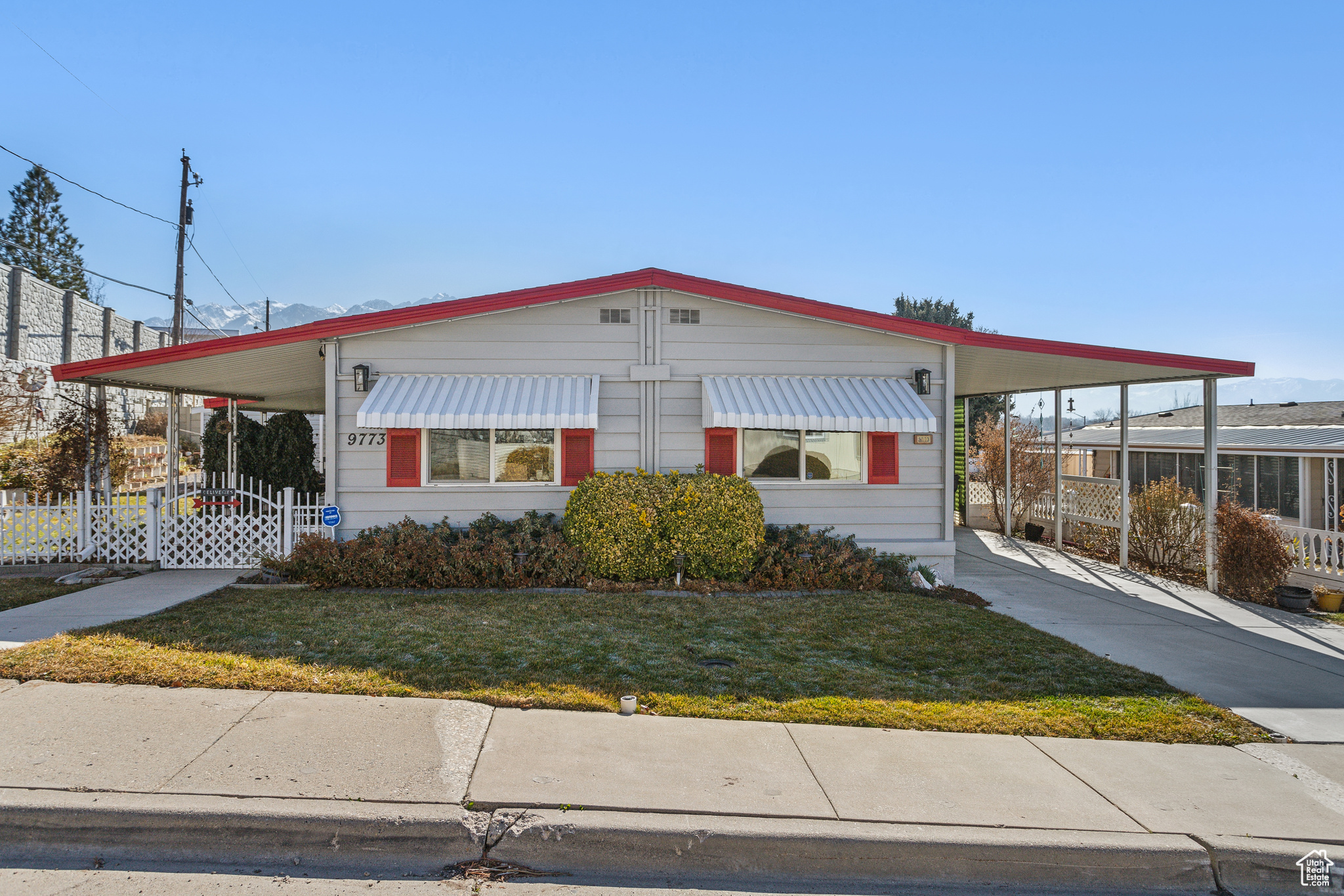 Sandy, Utah 84070, United States, 3 Bedrooms Bedrooms, ,2 BathroomsBathrooms,Residential,Pending,81067