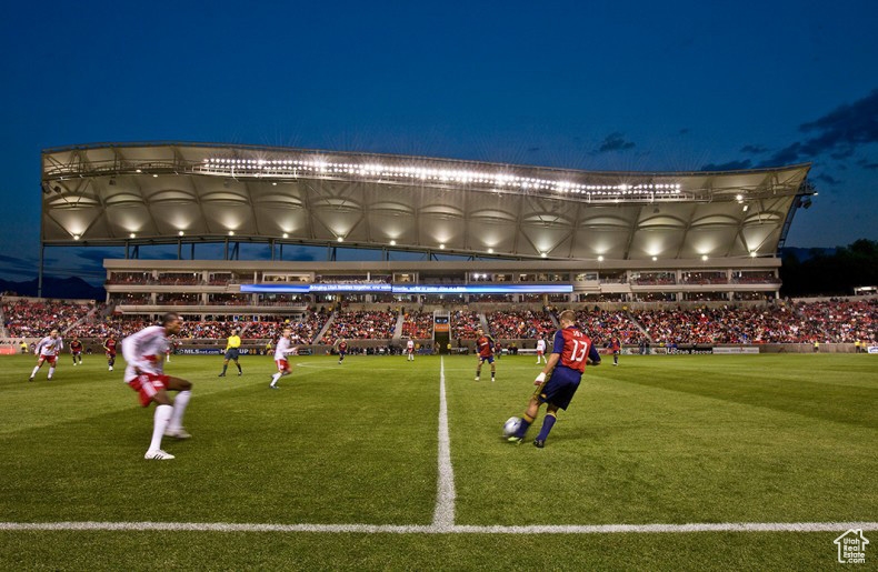 Sandy, Utah 84070, United States, 3 Bedrooms Bedrooms, ,2 BathroomsBathrooms,Residential,Pending,81067