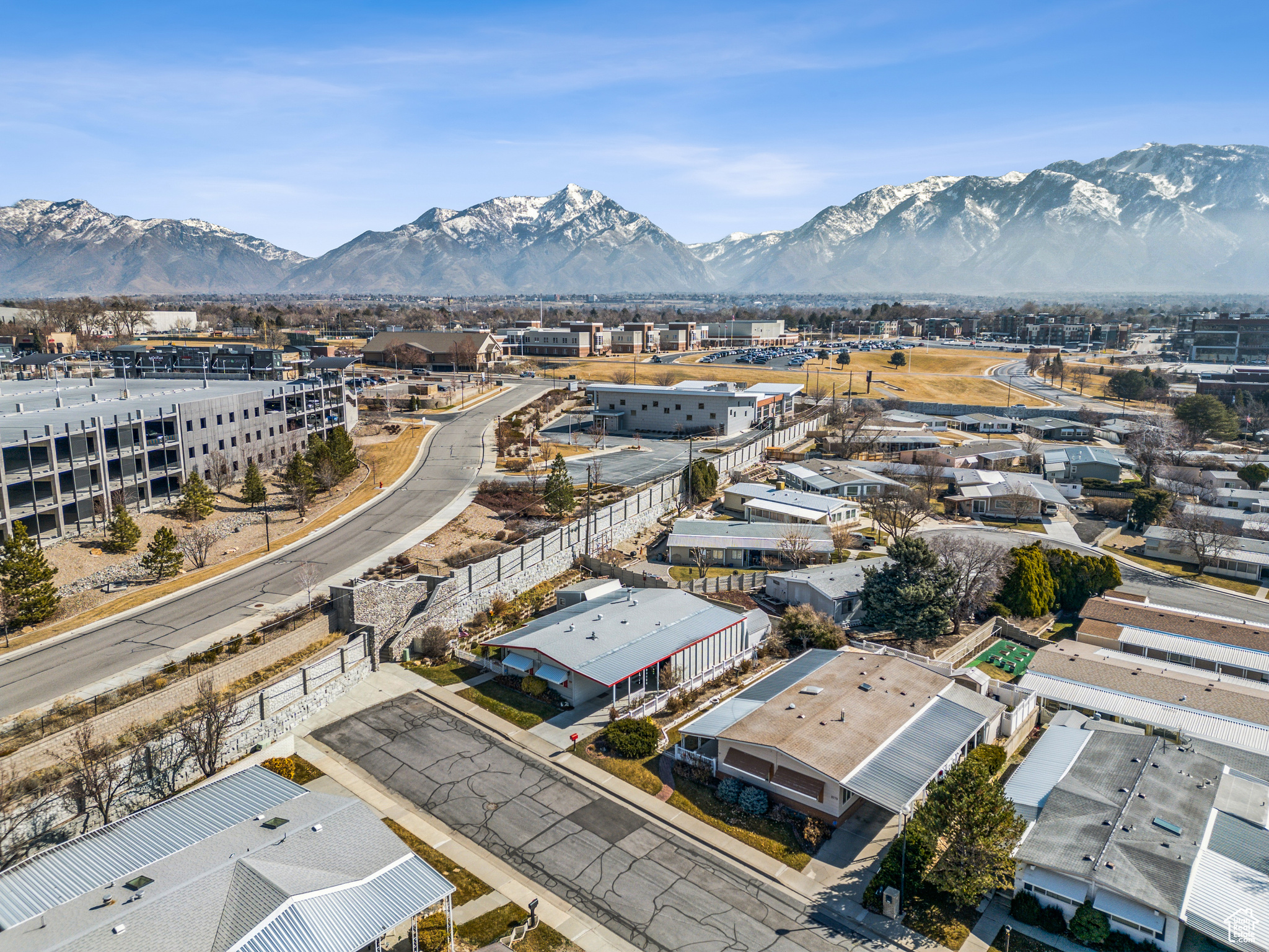 Sandy, Utah 84070, United States, 3 Bedrooms Bedrooms, ,2 BathroomsBathrooms,Residential,Pending,81067