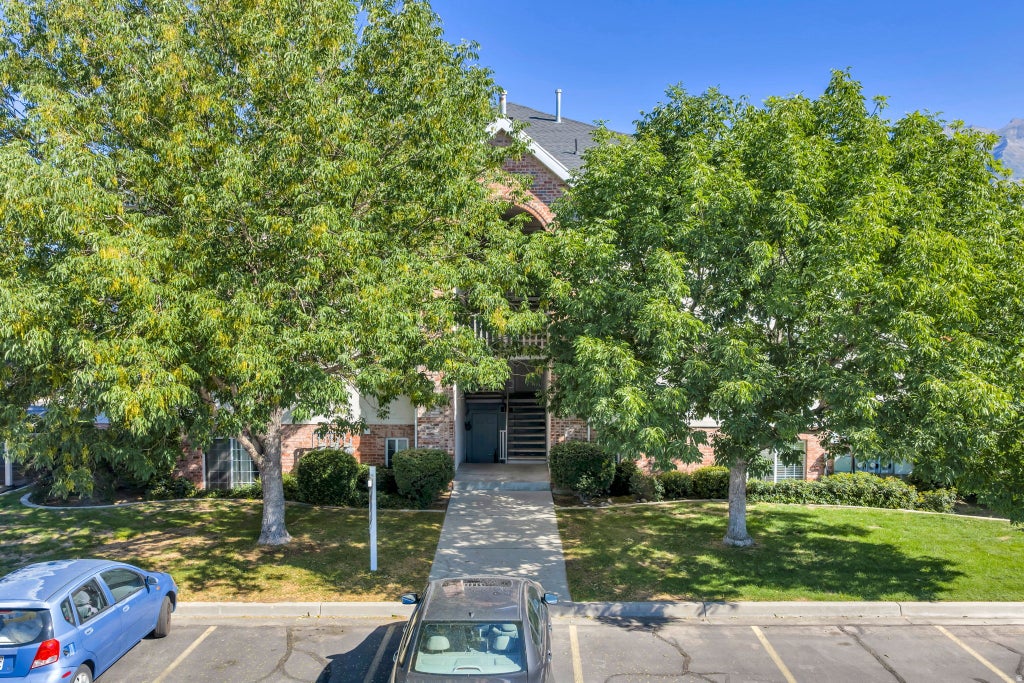 Photo of 62 N GARDEN PARK Dr W #8, Orem, UT 84057 (MLS # 2181822)