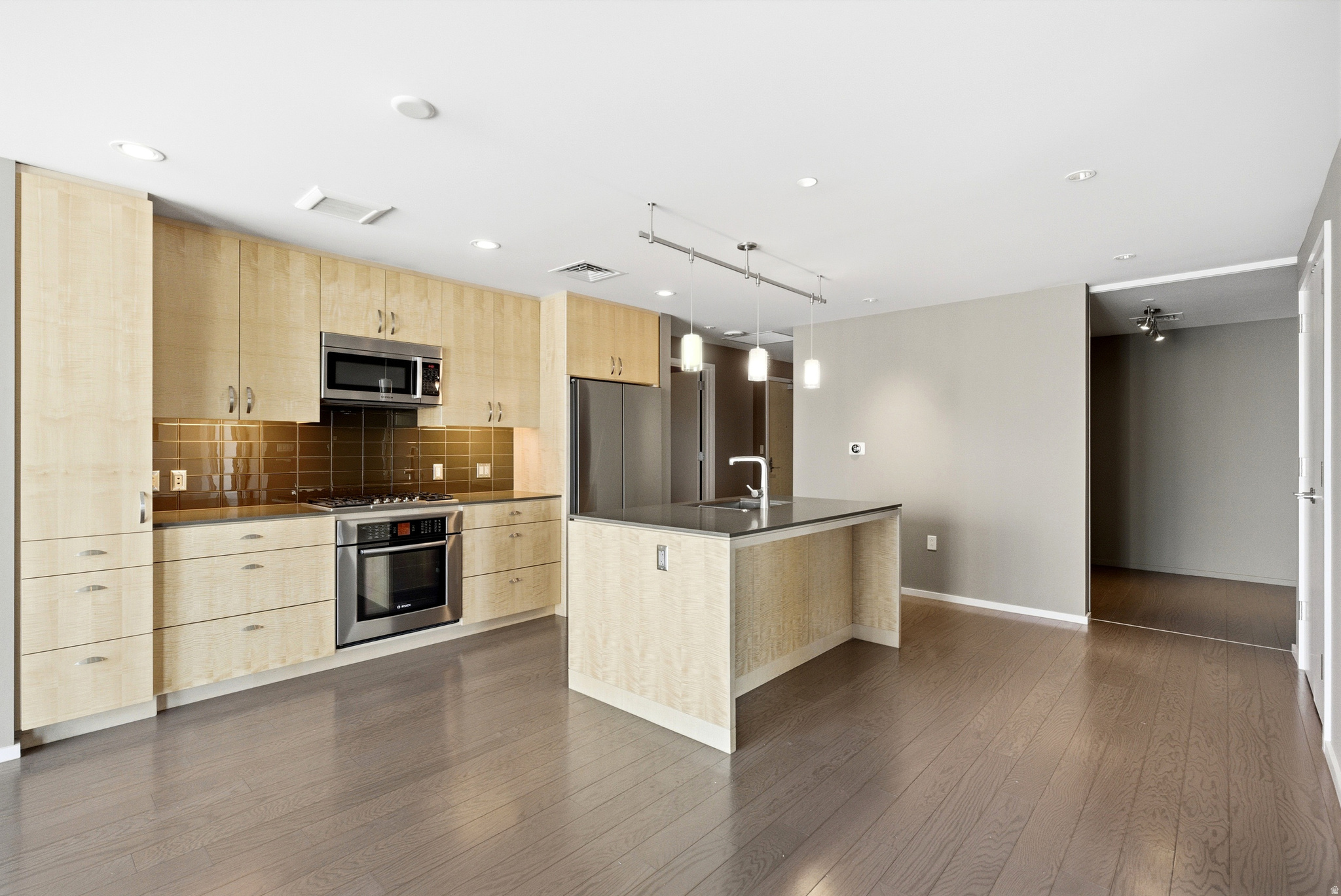 CITY CREEK- REGENT - Residential