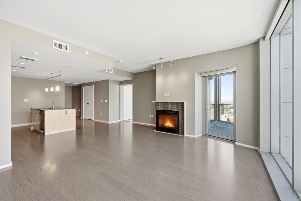 Photo of 35 E 100 ST S #1302, Salt Lake City, UT 84111 (MLS # 2161328)
