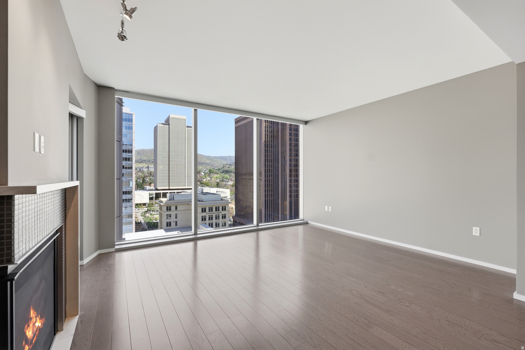 CITY CREEK- REGENT - Residential