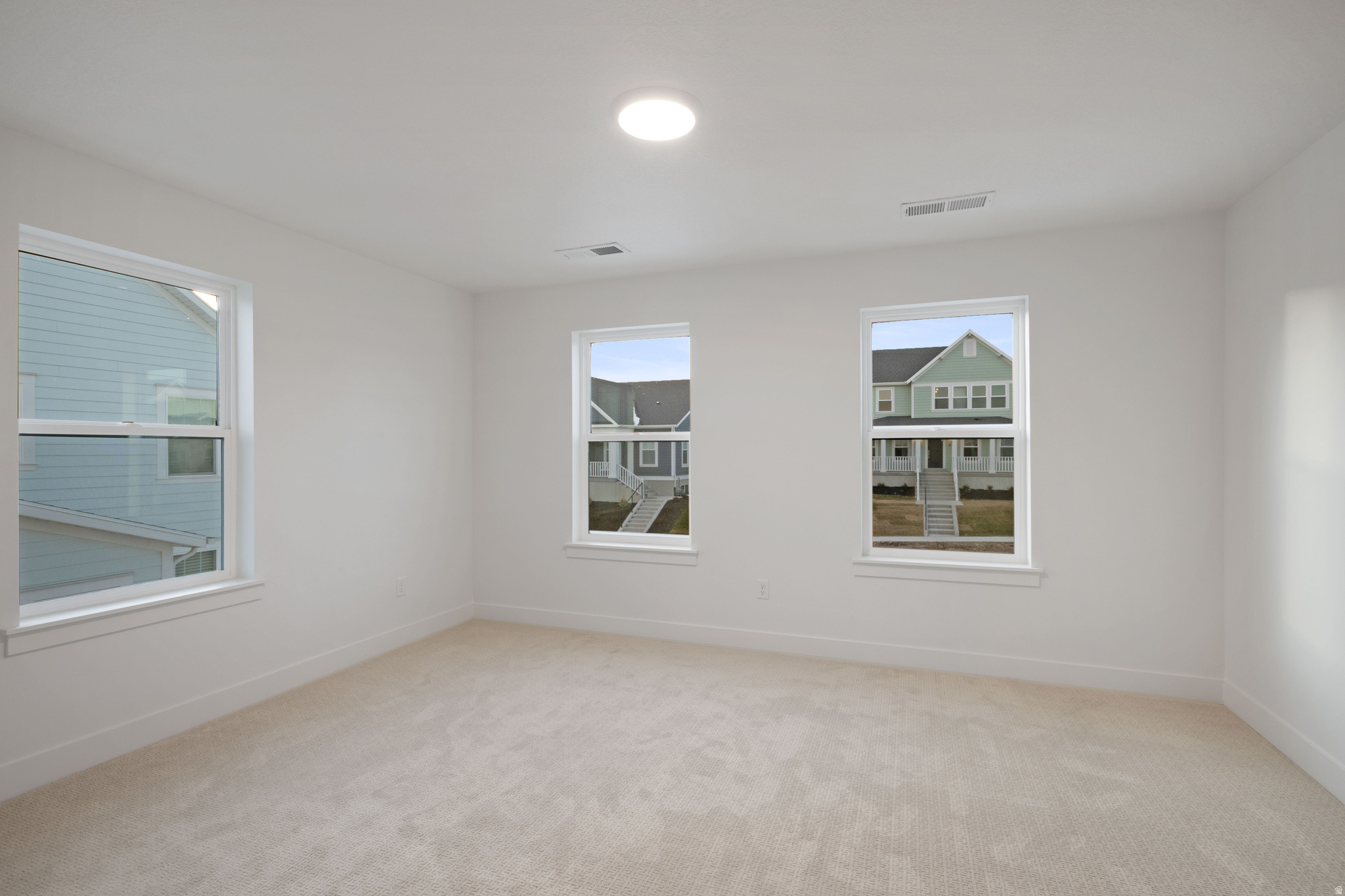 DAYBRERAK - Residential