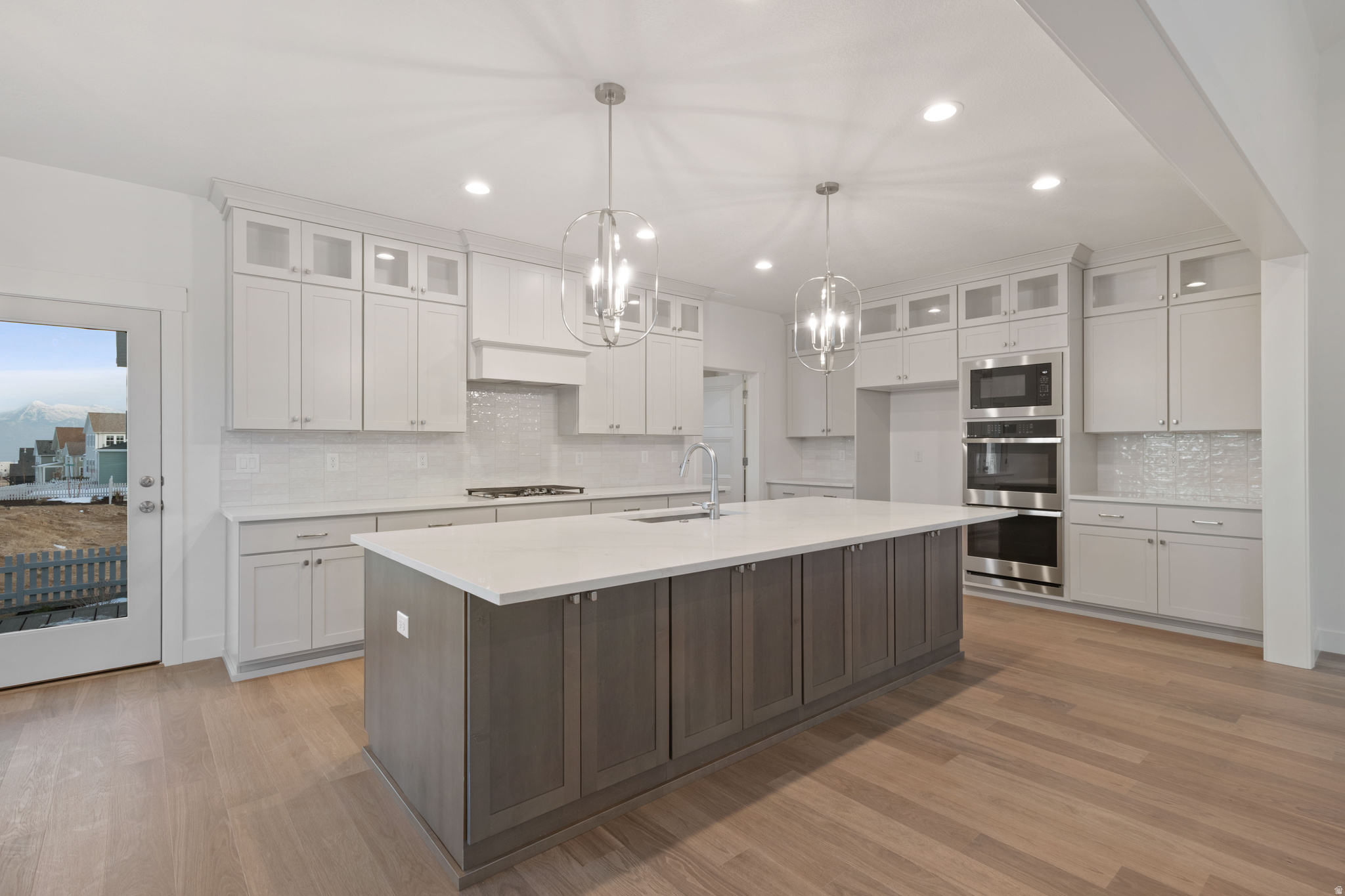 DAYBRERAK - Residential