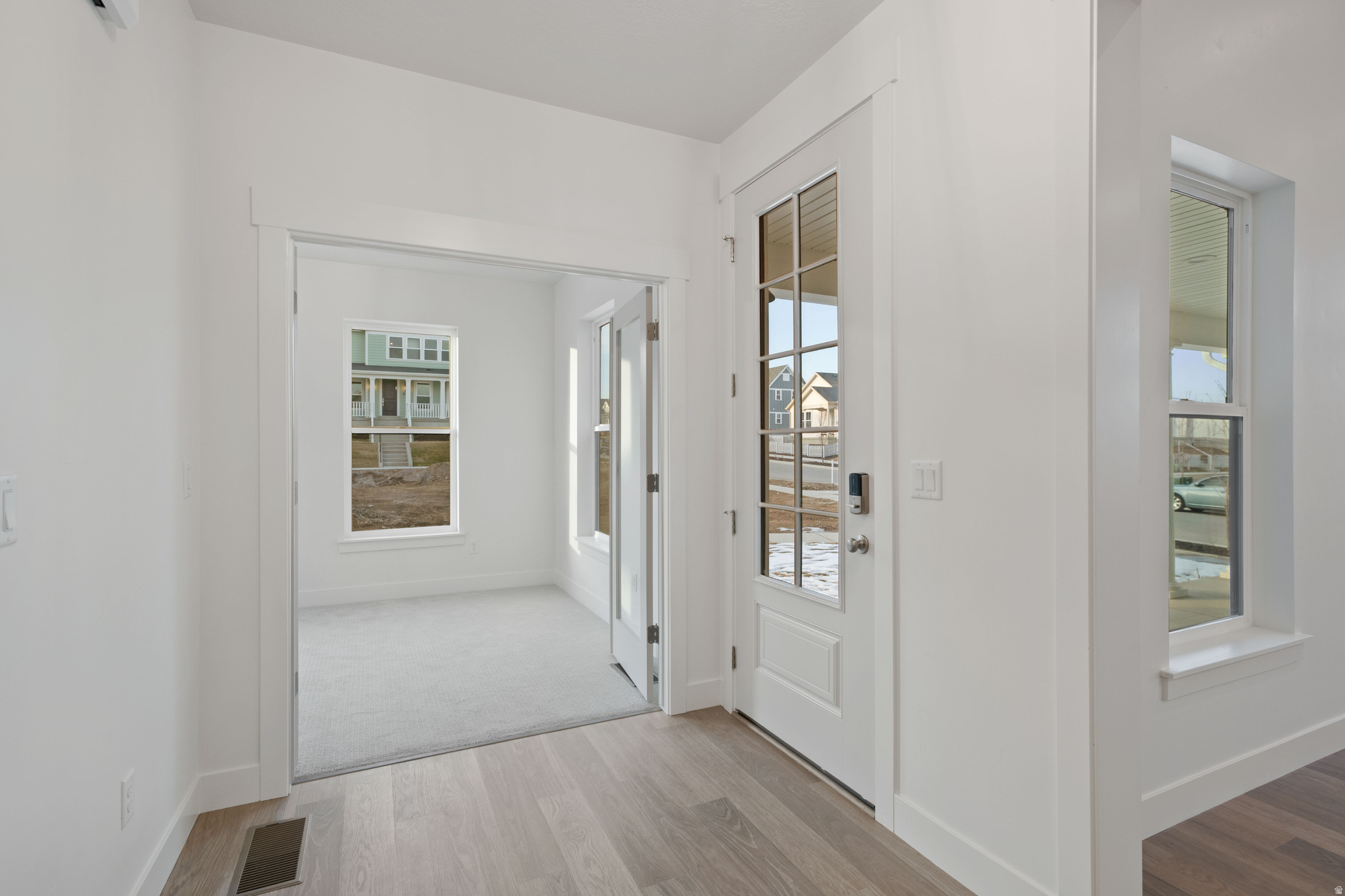 DAYBRERAK - Residential