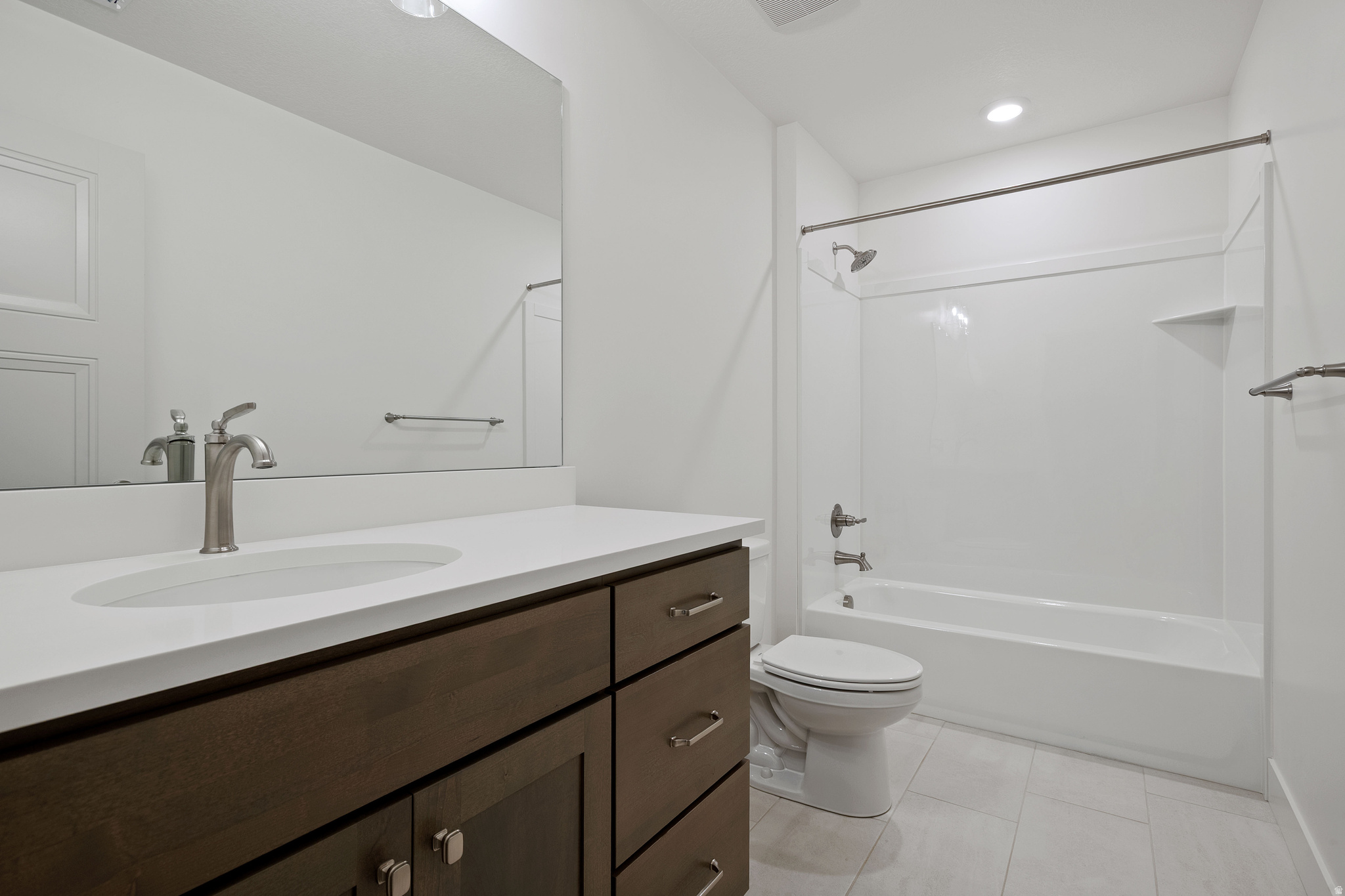 DAYBRERAK - Residential