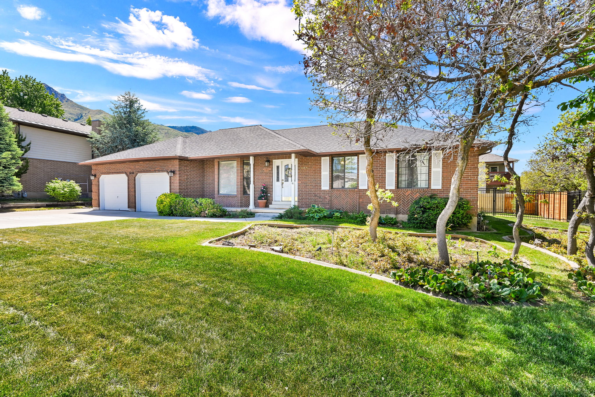 COTTONWOOD - Residential
