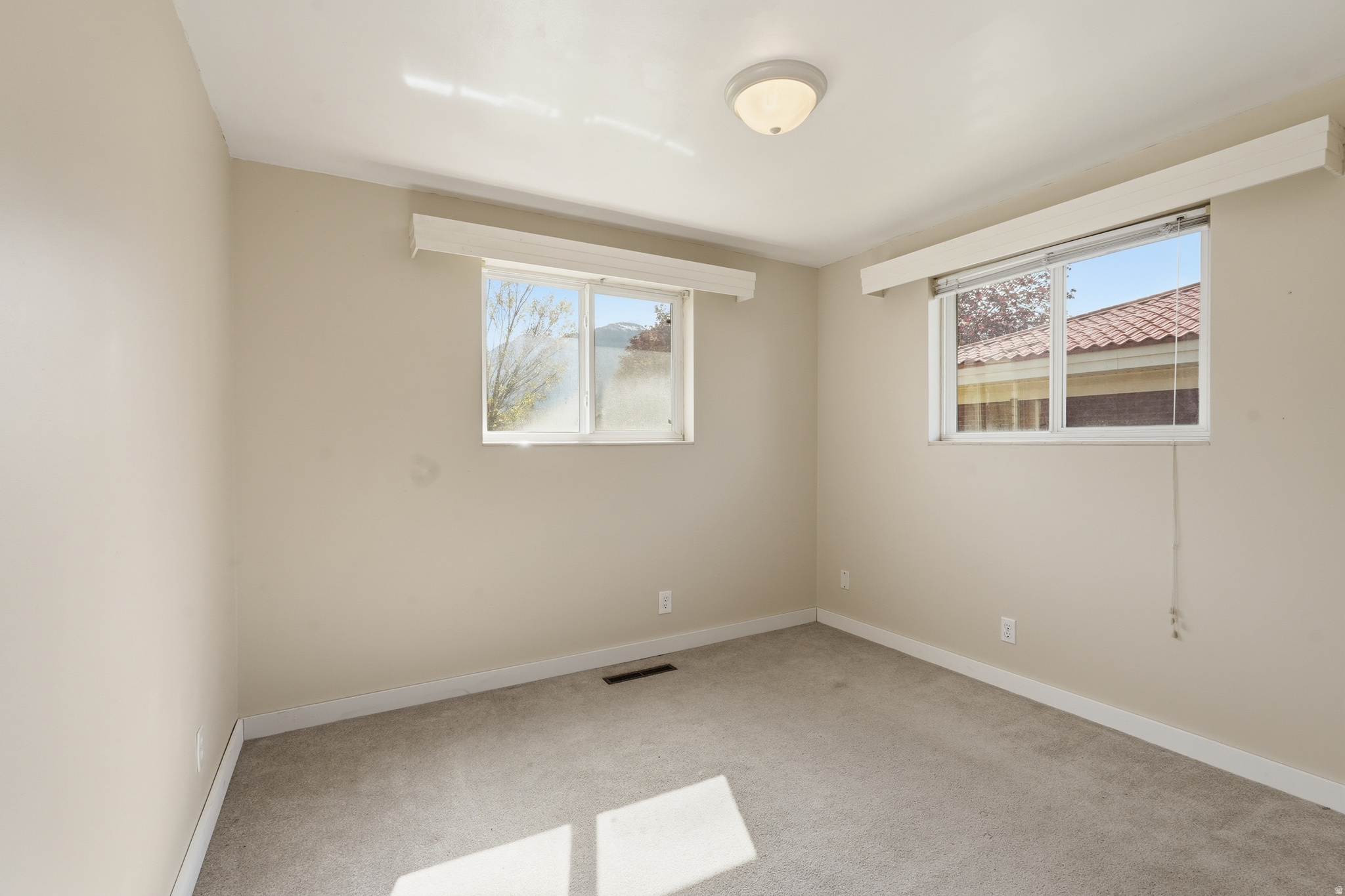 MOUNTAIN VIEW - Residential