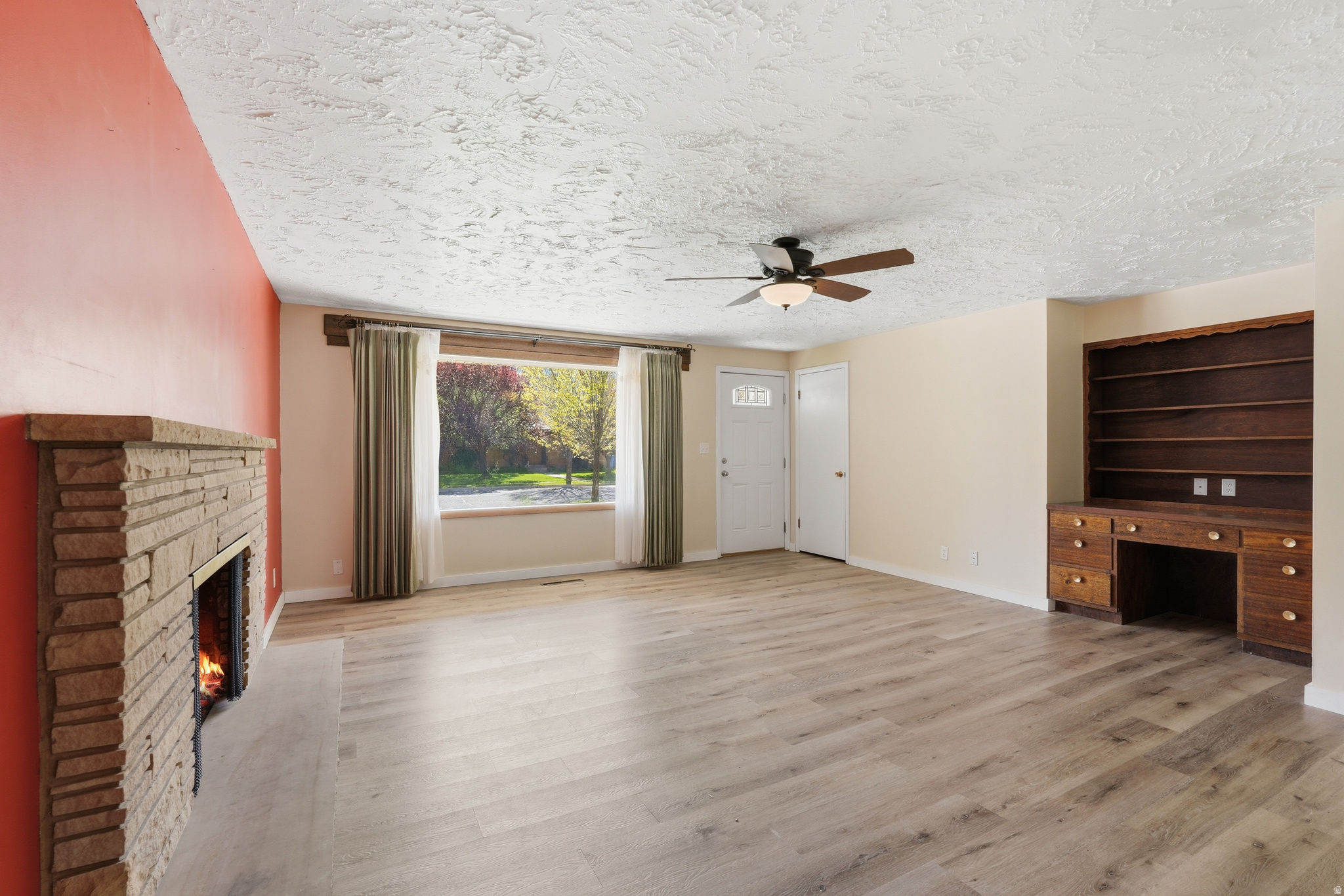 MOUNTAIN VIEW - Residential