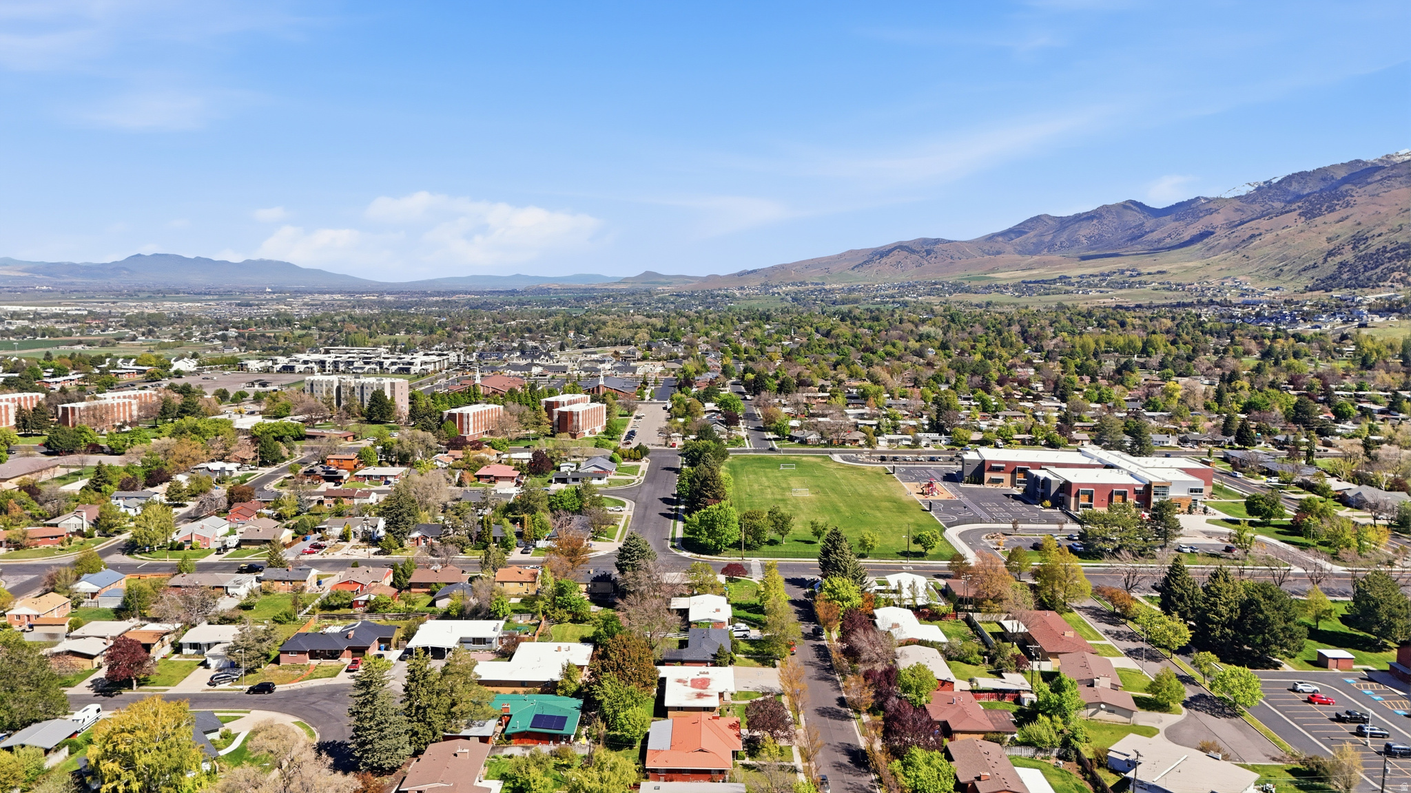 MOUNTAIN VIEW - Residential