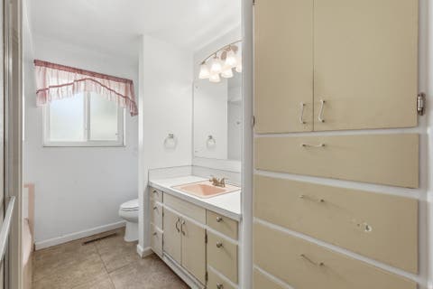 Tiny photo for 853 N 1400 E, Logan, UT 84321 (MLS # 2154986)