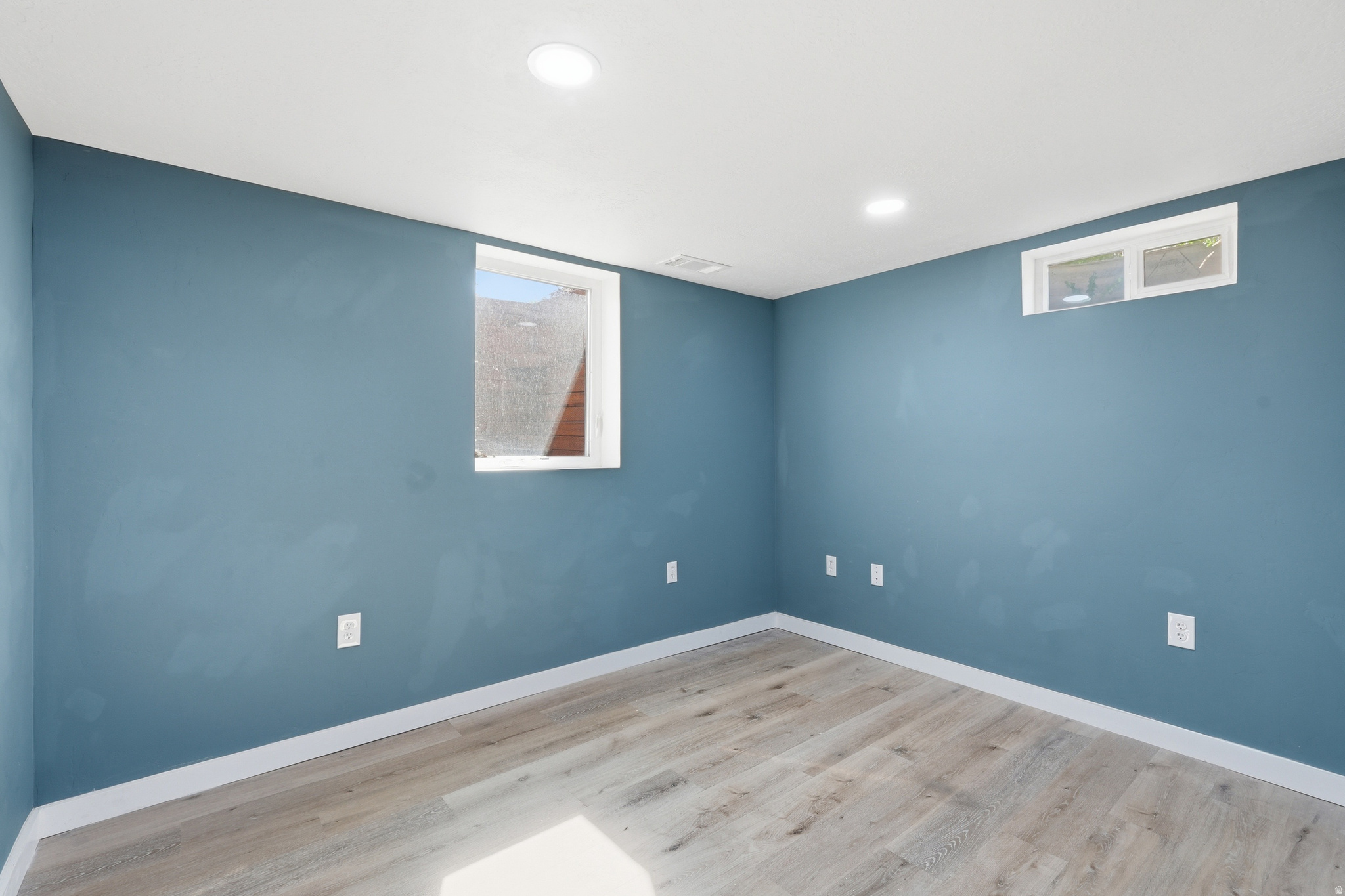 MOUNTAIN VIEW - Residential