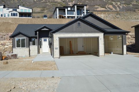 Photo of 3038 N MOUNTAIN RD #215, North Ogden, UT 84414 (MLS # 2146188)