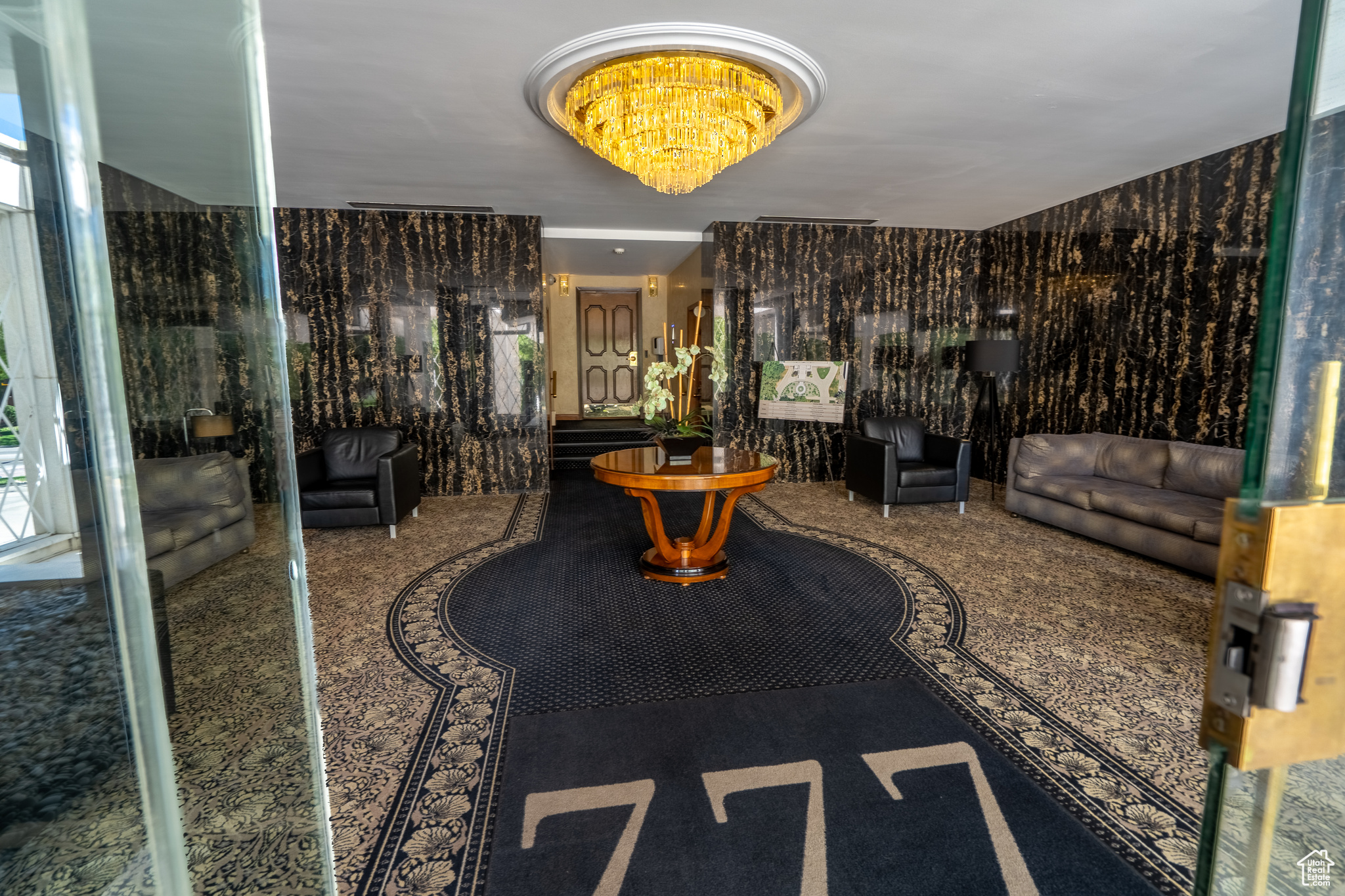 BONNEVILLE TOWER - Residential